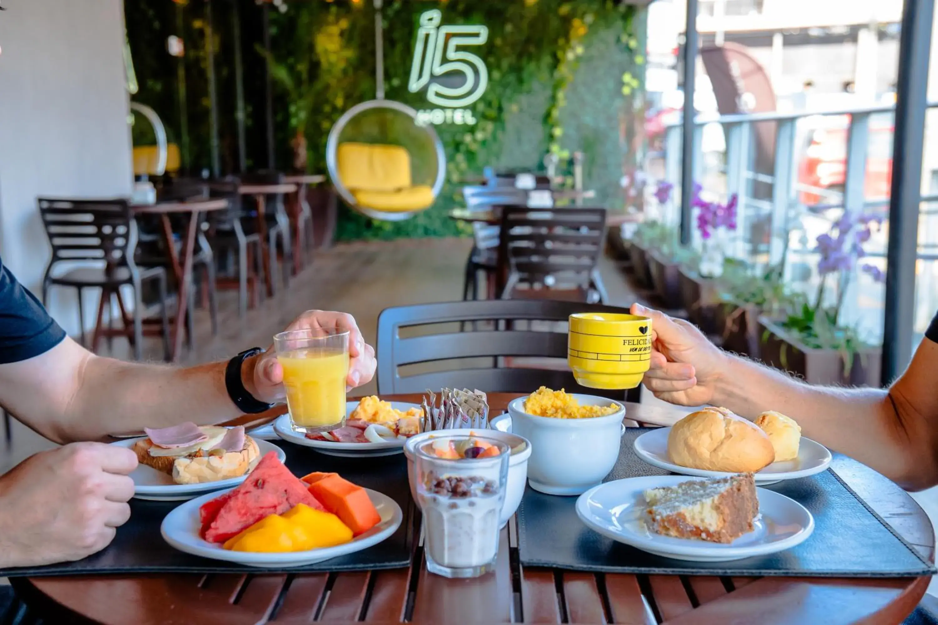 Breakfast in i5 Hotel Águas Claras Breakfast in i5 Hotel Águas Claras