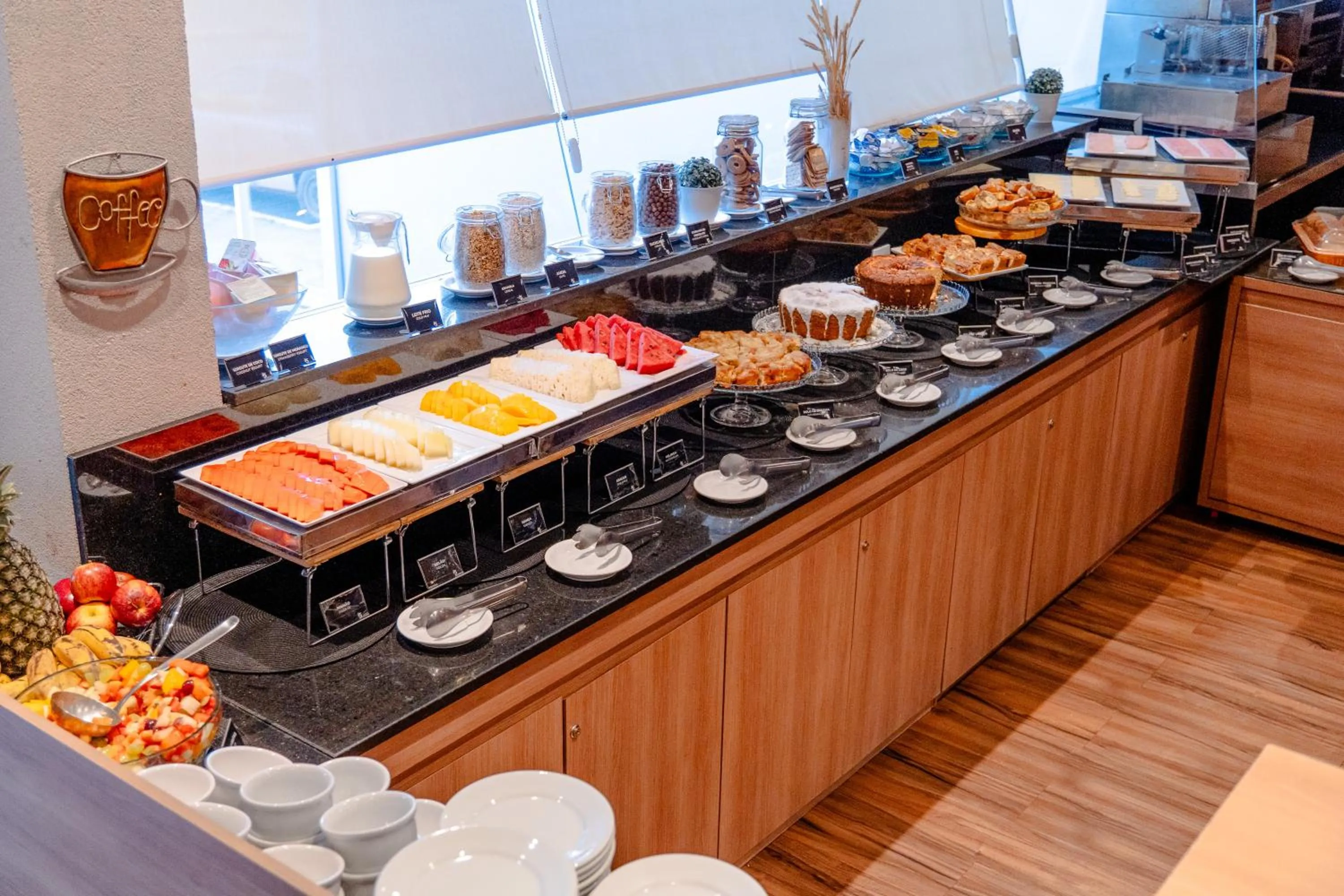 Food and drinks in i5 Hotel Águas Claras