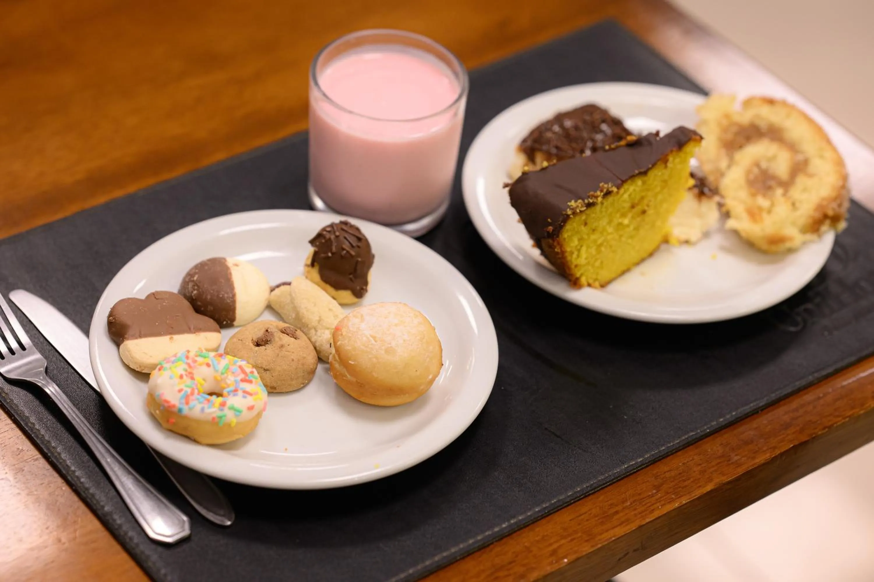 Continental breakfast in Hotel Colonial