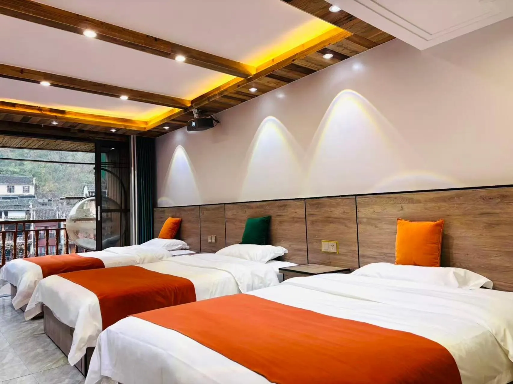 Triple Room with River View in Phoenix Fuyuan Villa Riverside Hotel