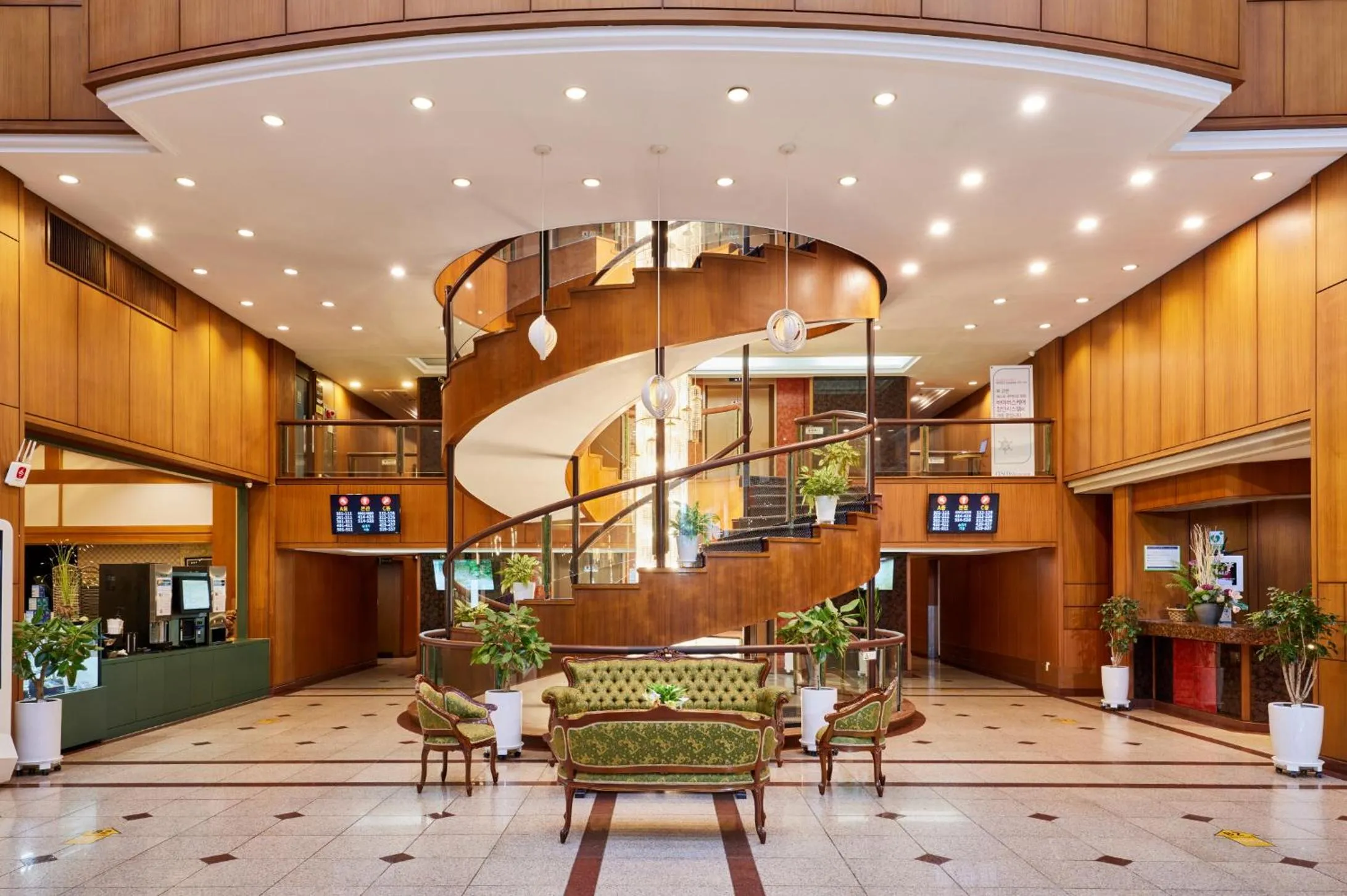 Osaek Greenyard Hotel