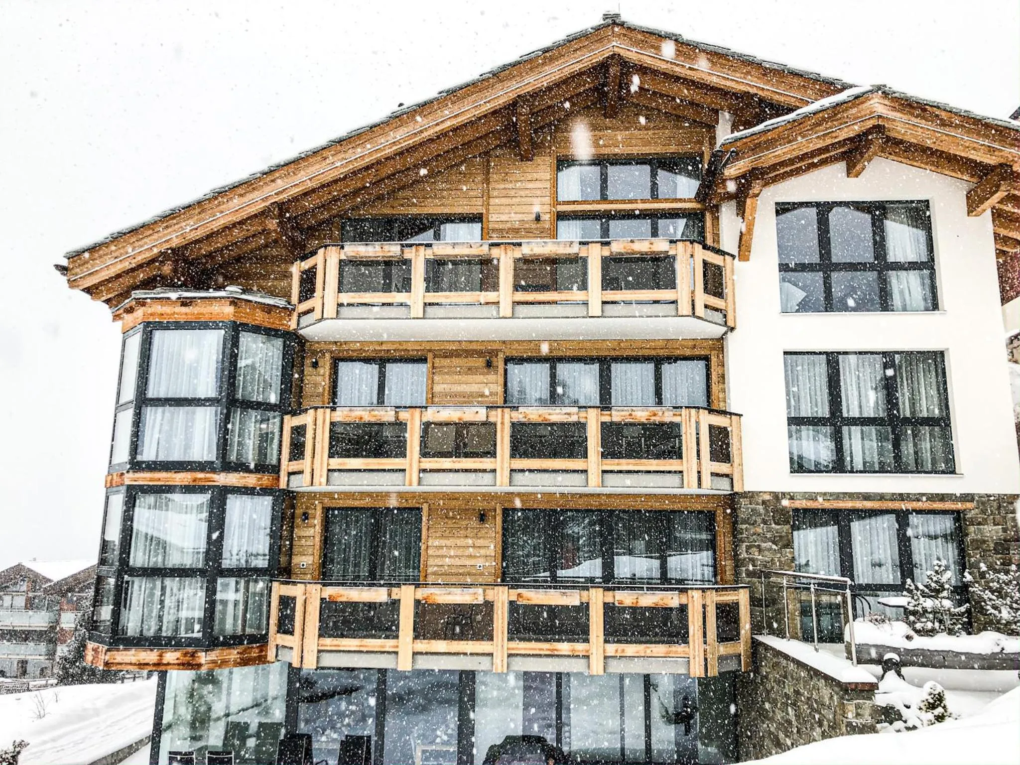 Property building in Panorama Ski Lodge