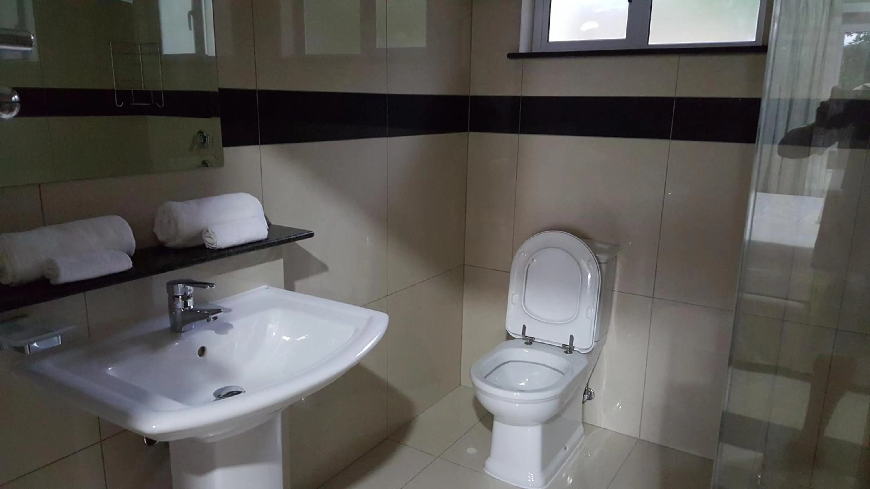 Bathroom in Bambous River Lodge