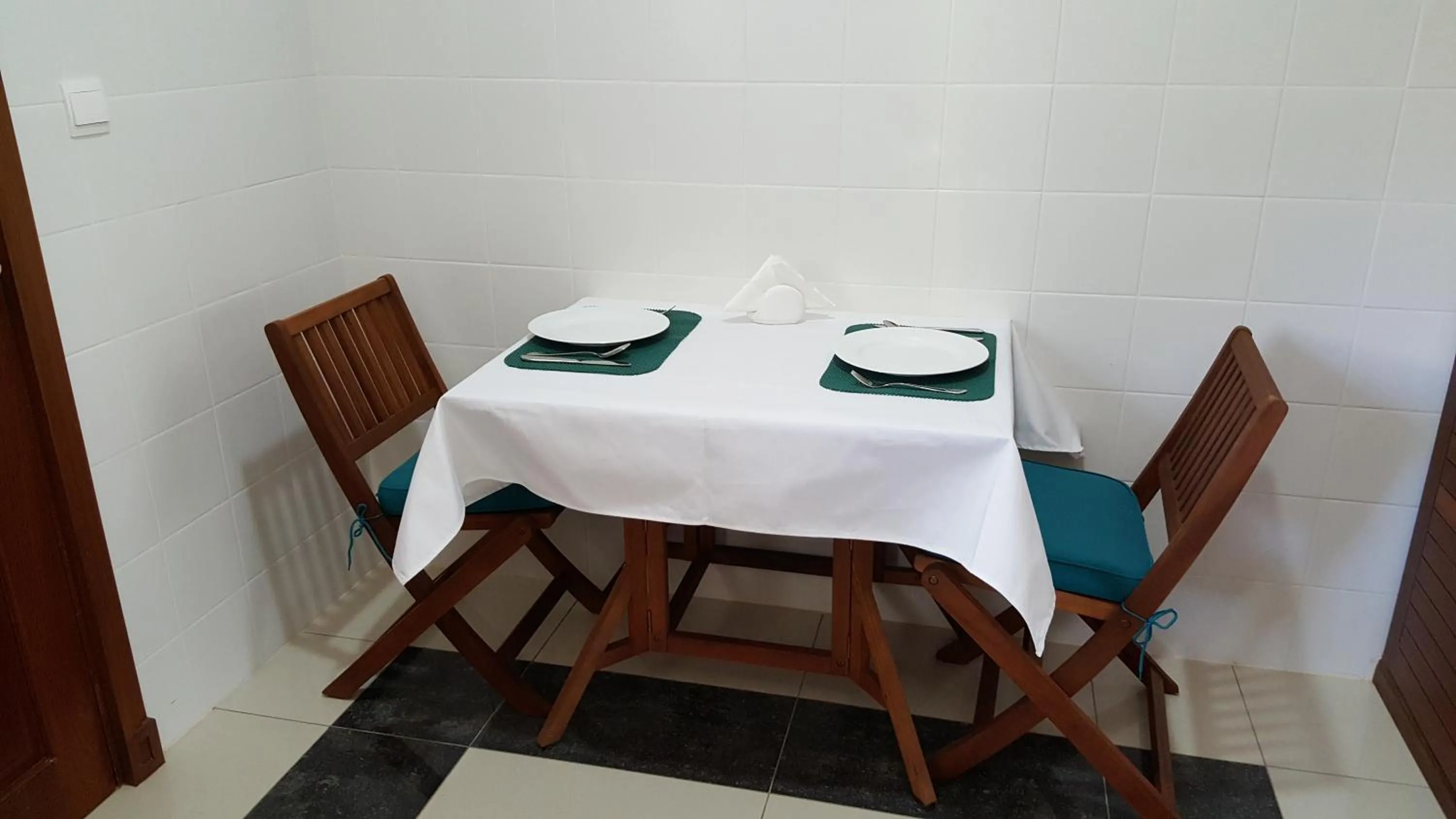 Dining area in Bambous River Lodge