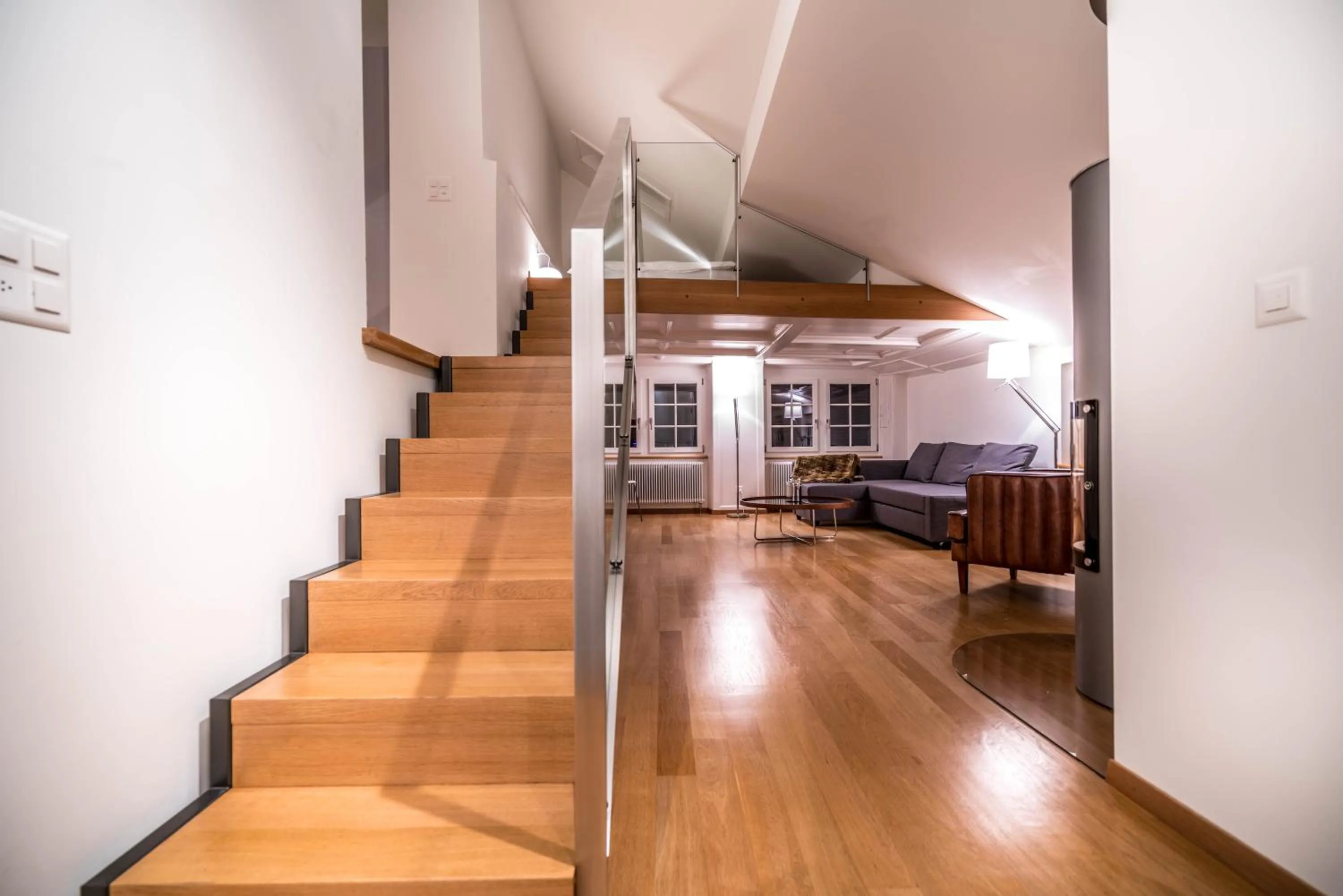 Living room in Lake Side Location Bellevue