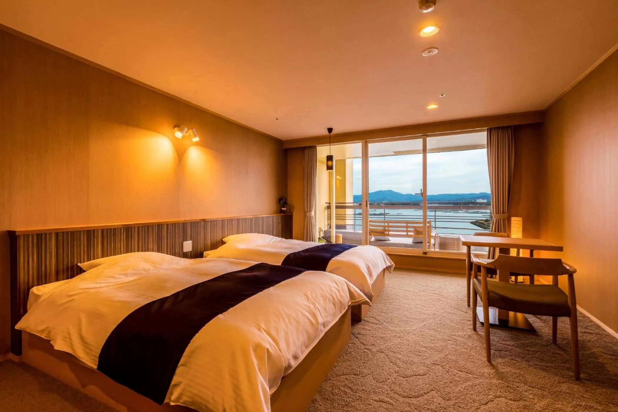 Photo of the whole room, Bed in Ooedo Onsen Monogatari Premium Shirahama Gyoen