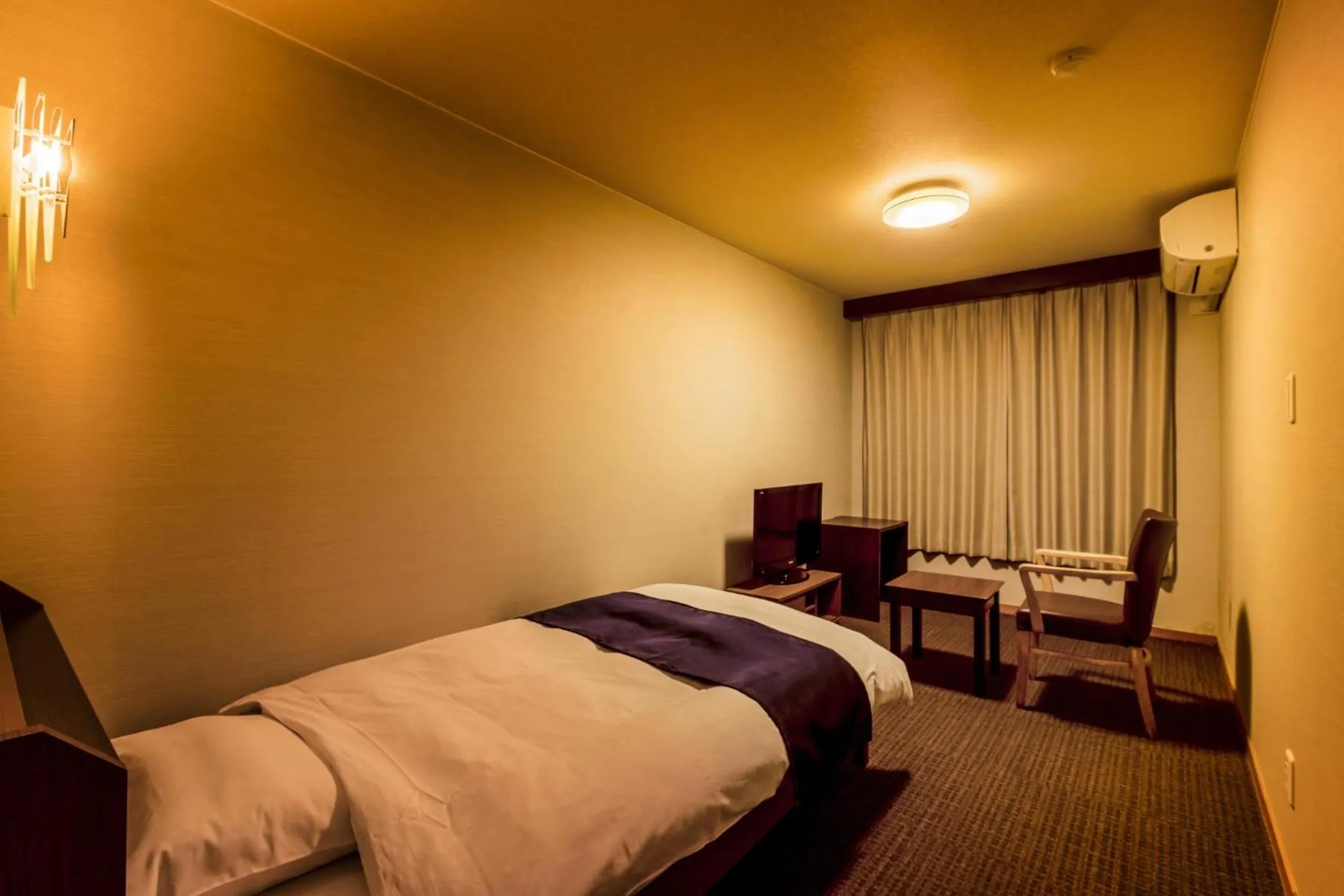 Photo of the whole room, Bed in Ooedo Onsen Monogatari Premium Shirahama Gyoen