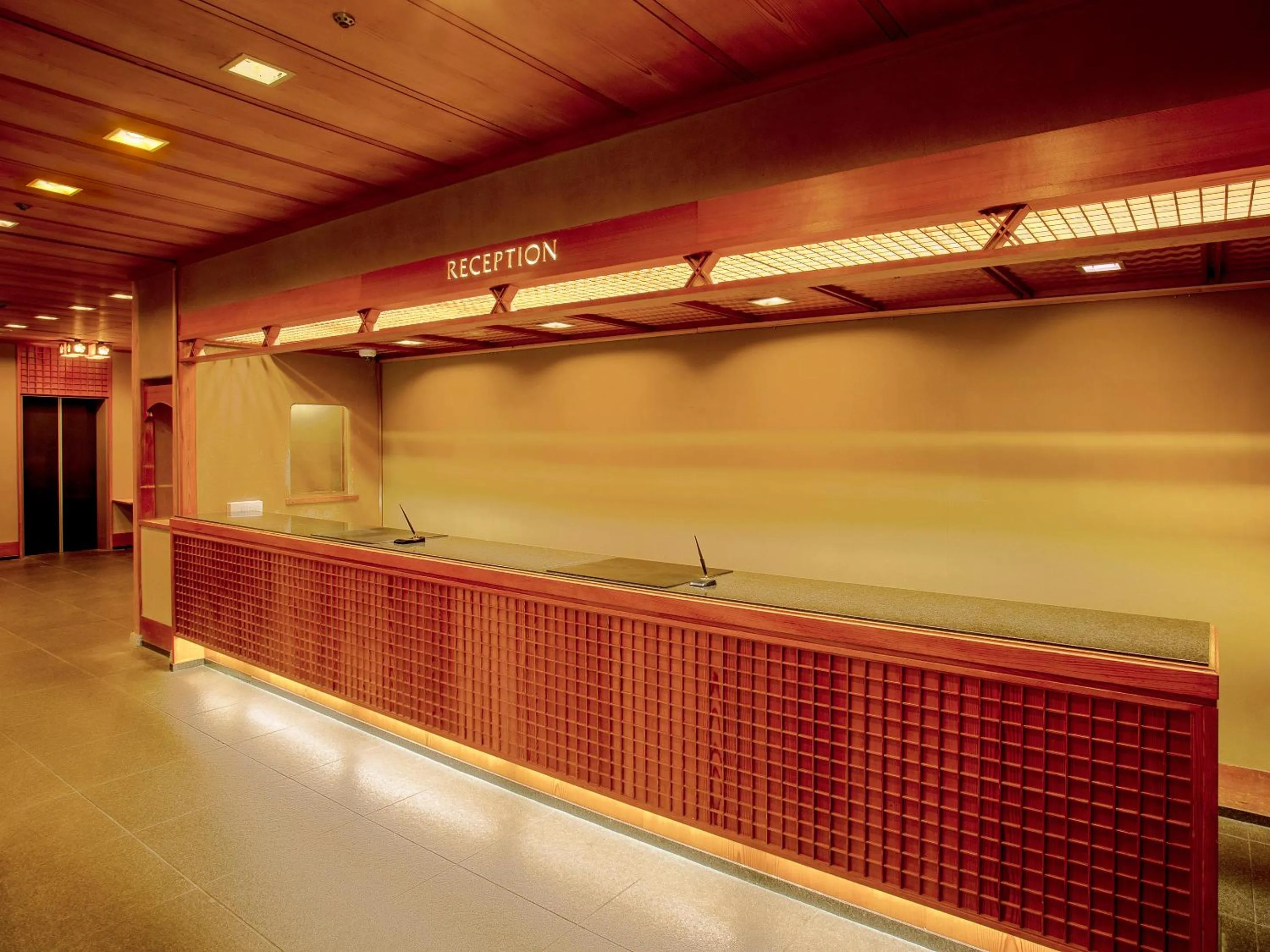 Lobby or reception in Ooedo Onsen Monogatari Miyoshiya