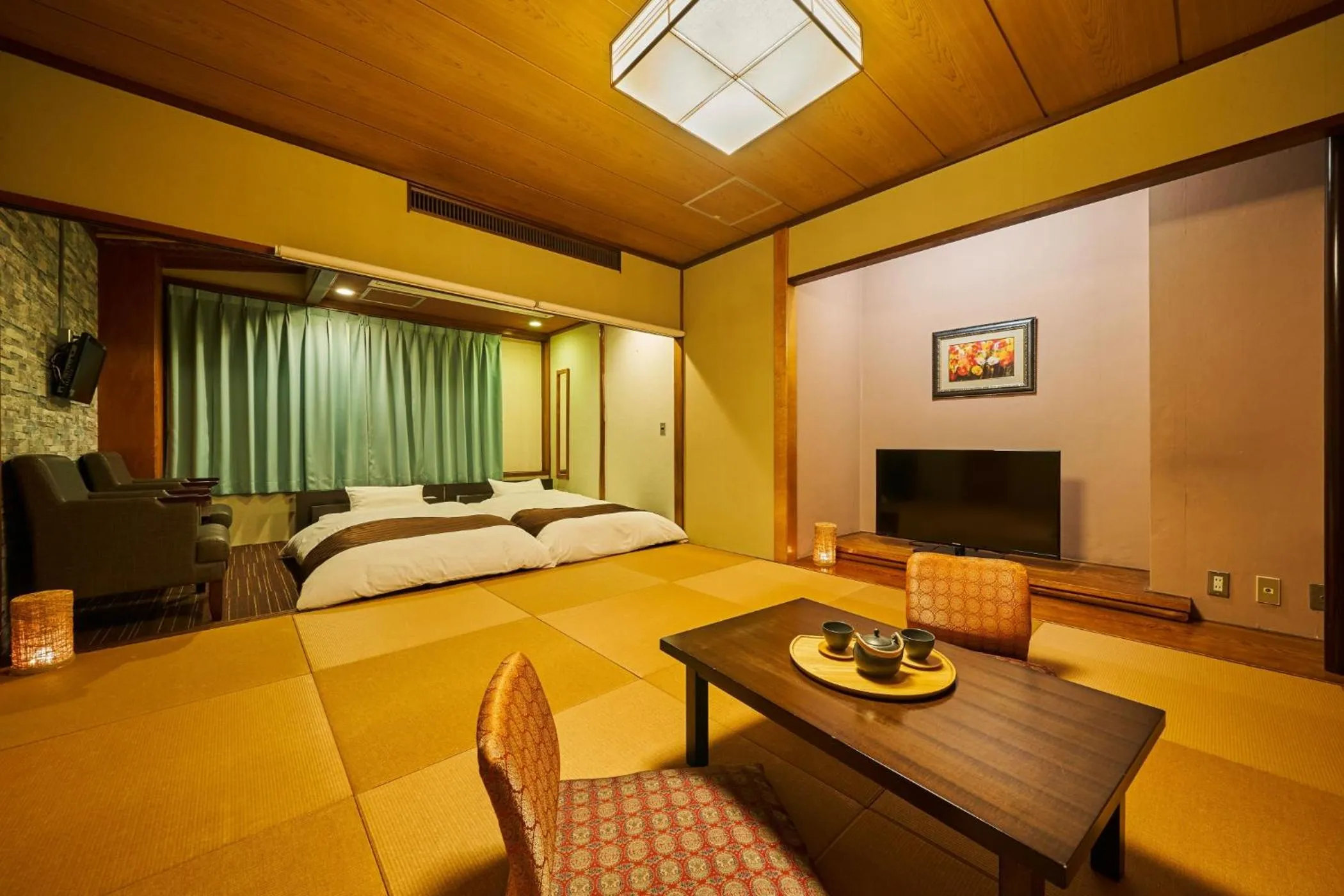 Photo of the whole room, Bed in Ooedo Onsen Monogatari Kaike