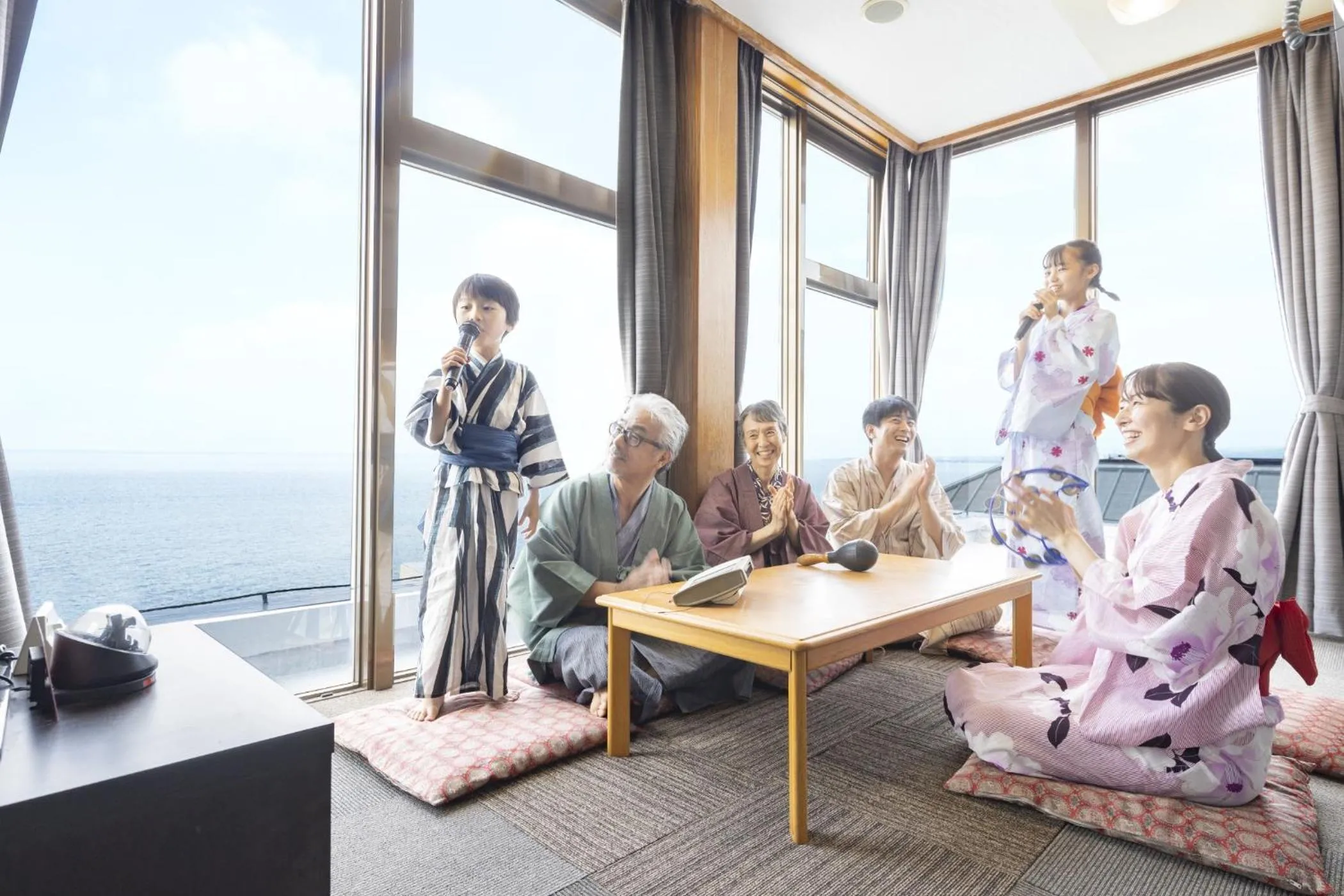 Karaoke in Ooedo Onsen Monogatari Kaike