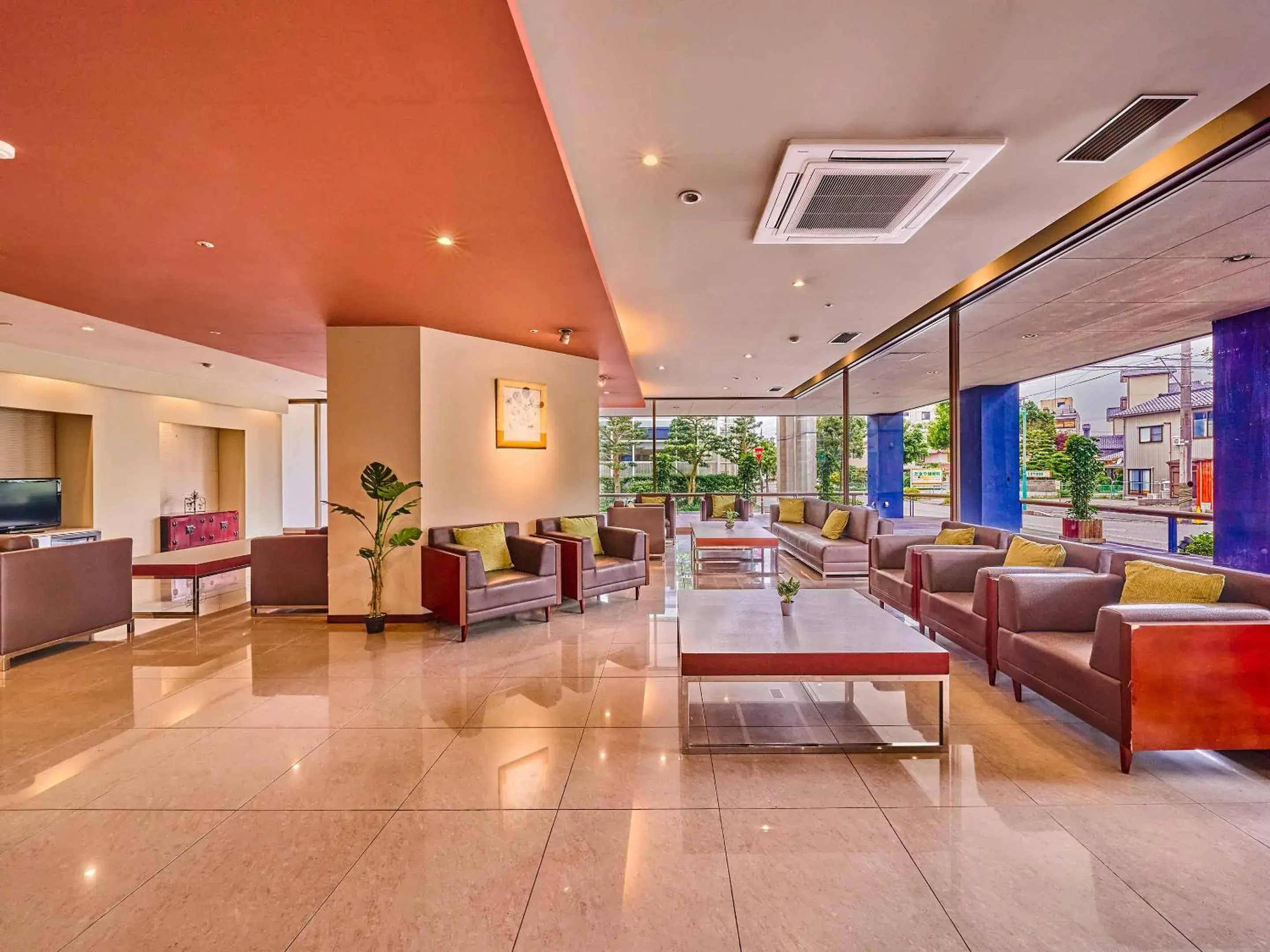 Lobby or reception in Ooedo Onsen Monogatari Yamashiro Saichoraku Lobby or reception in Ooedo Onsen Monogatari Yamashiro Saichoraku