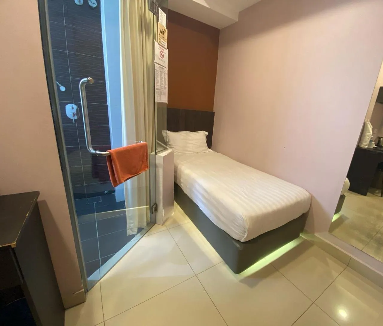 Bed in Hotel Vevo Puchong Malaysia