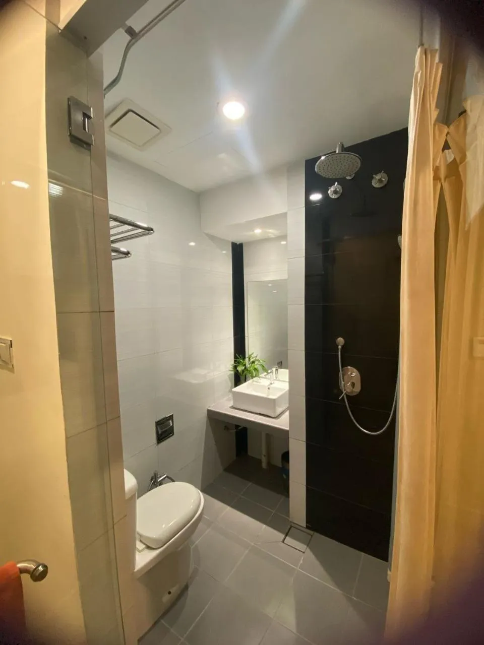 Bathroom in Hotel Vevo Puchong Malaysia
