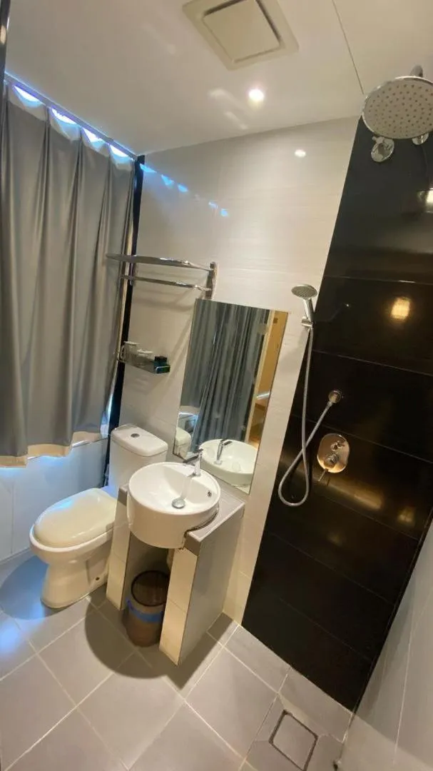 Bathroom in Hotel Vevo Puchong Malaysia