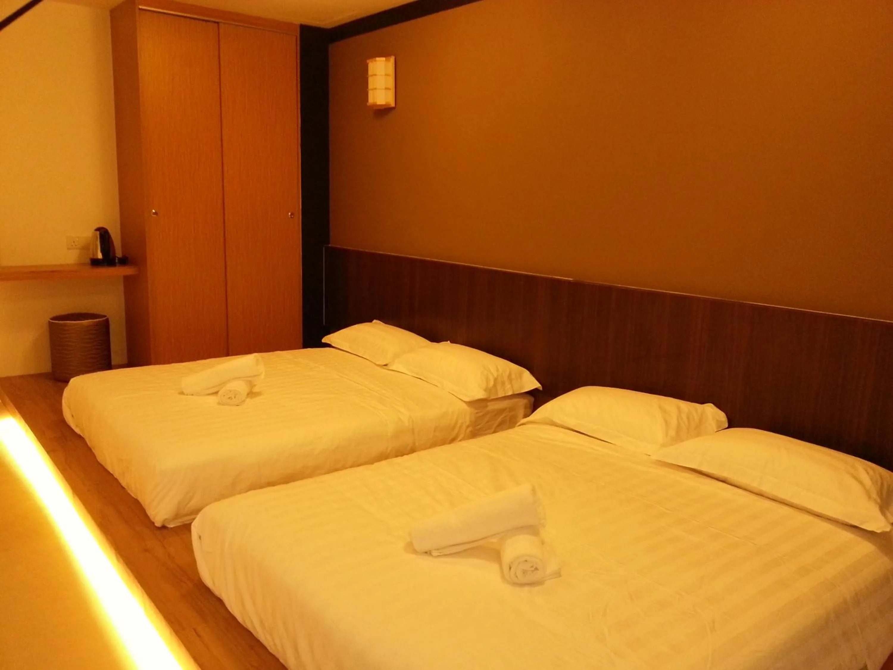 Photo of the whole room, Bed in Hotel Vevo Puchong Malaysia