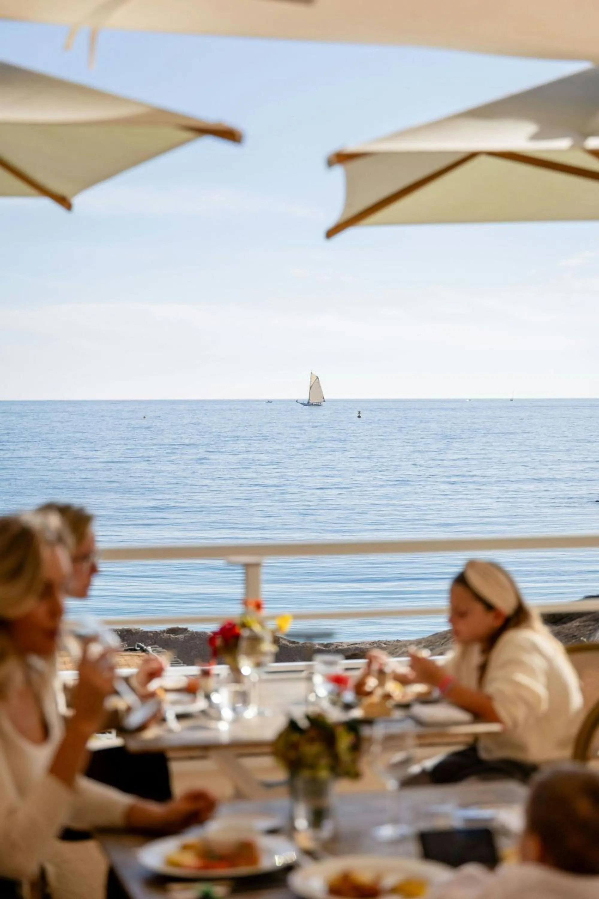 Restaurant/places to eat in Le Méridien Beach Plaza