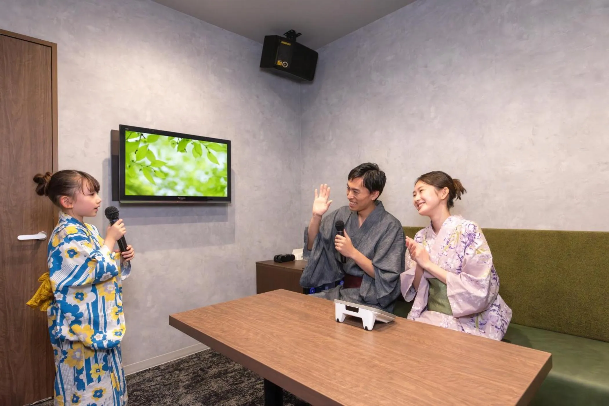 Karaoke in Ooedo Onsen Monogatari Premium Shima Saichoraku