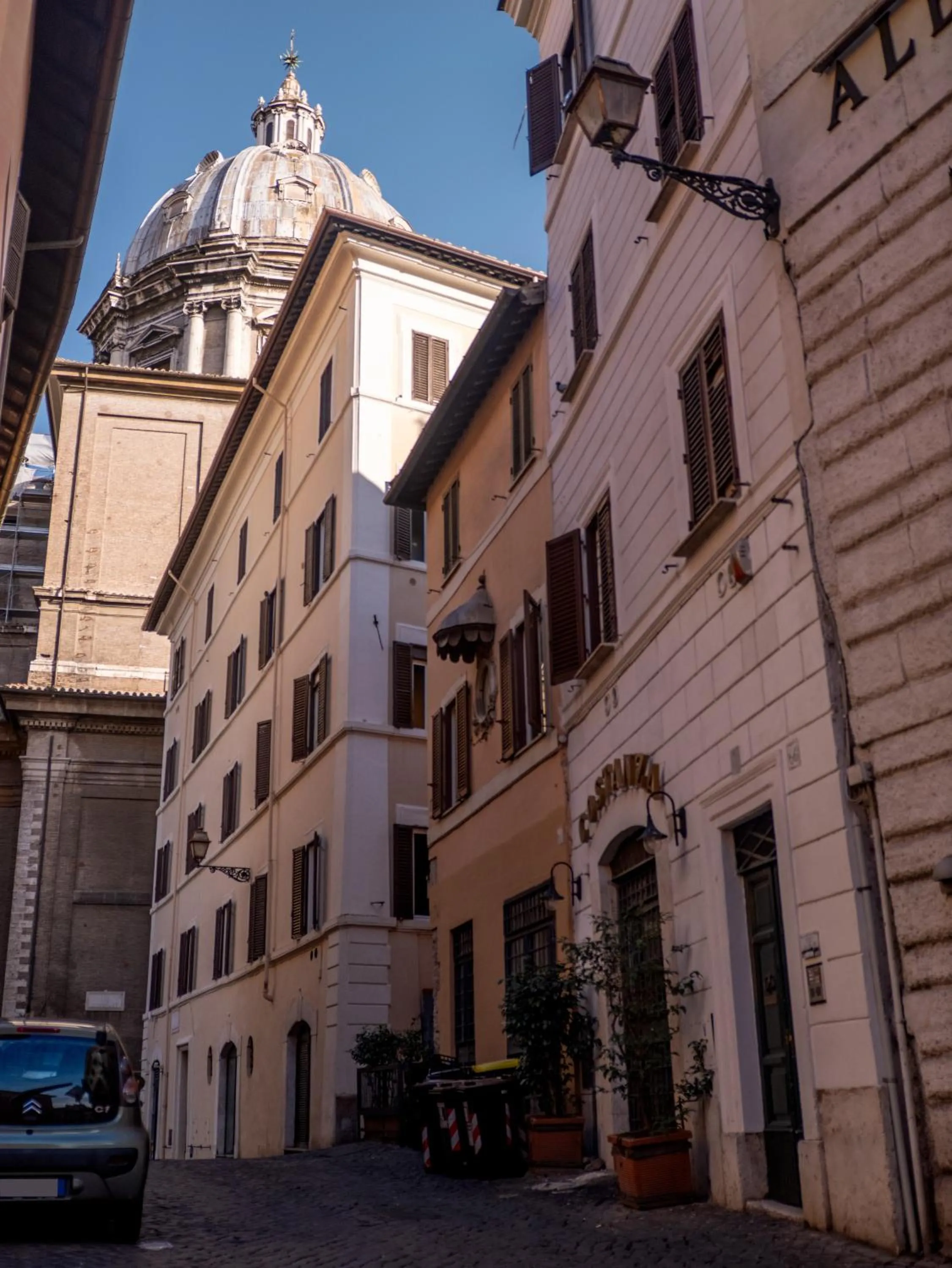 Property building in Navona Little Home