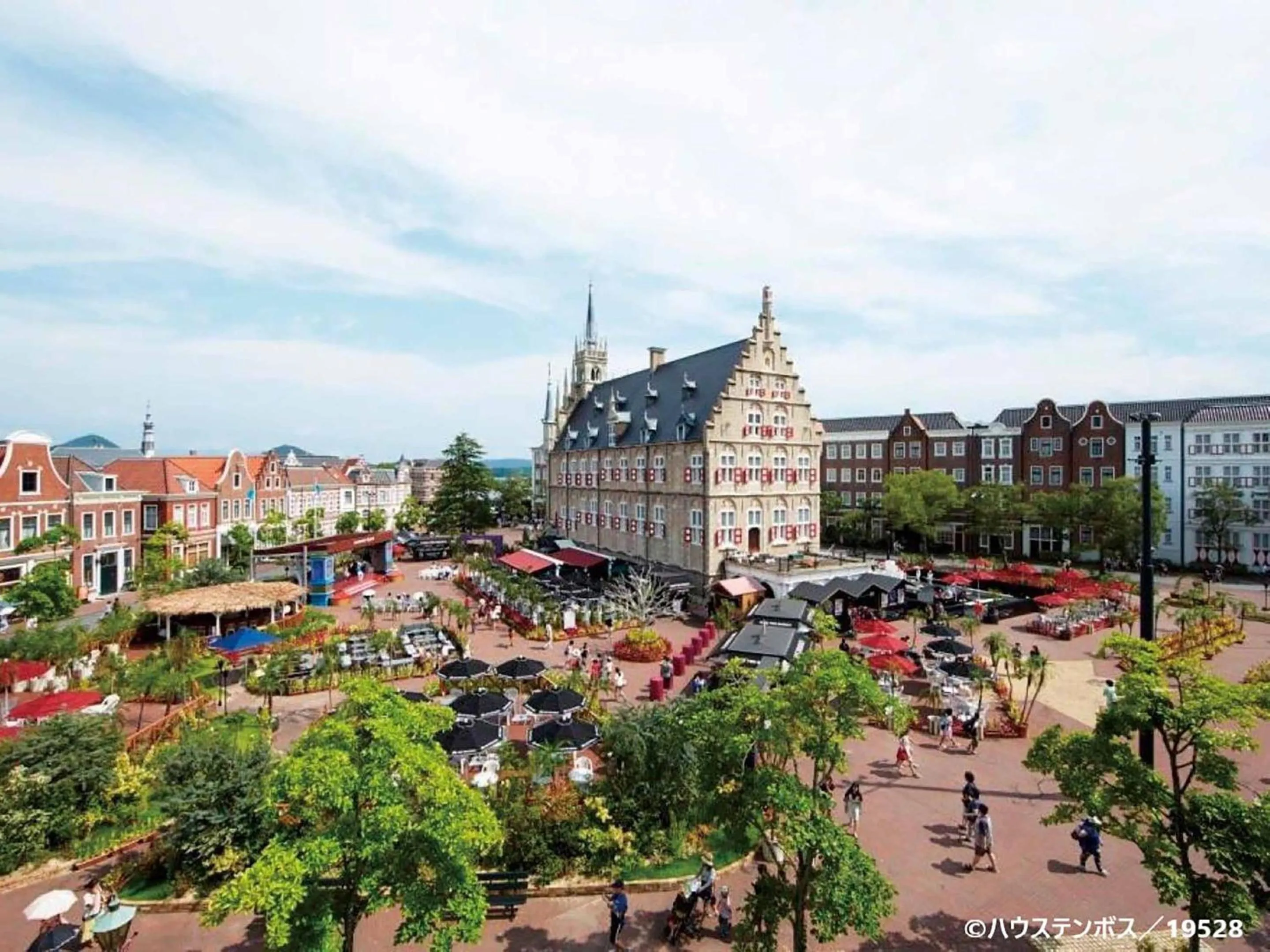 Nearby landmark in Ooedo Onsen Monogatari Ureshinokan