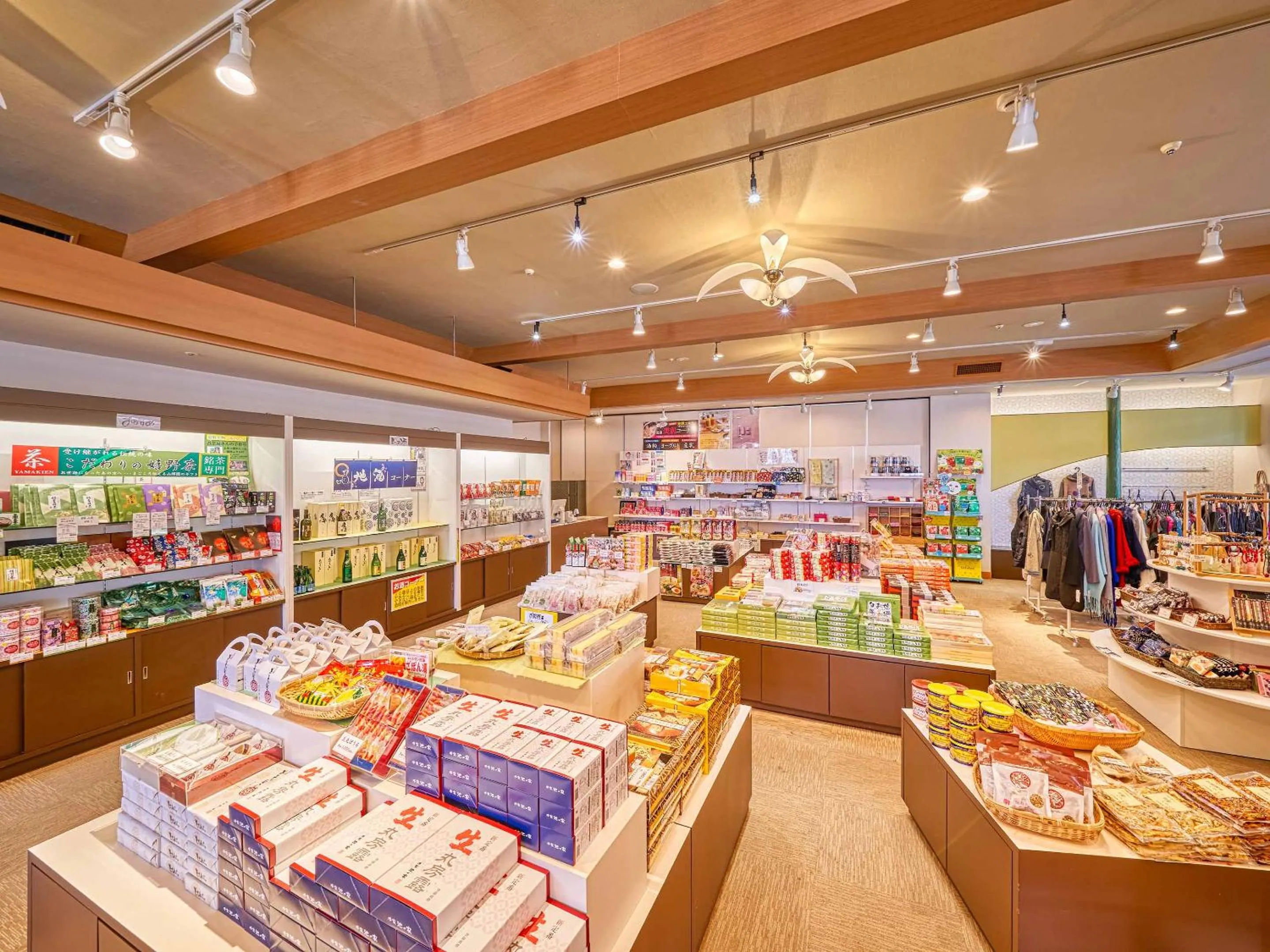 On-site shops in Ooedo Onsen Monogatari Ureshinokan