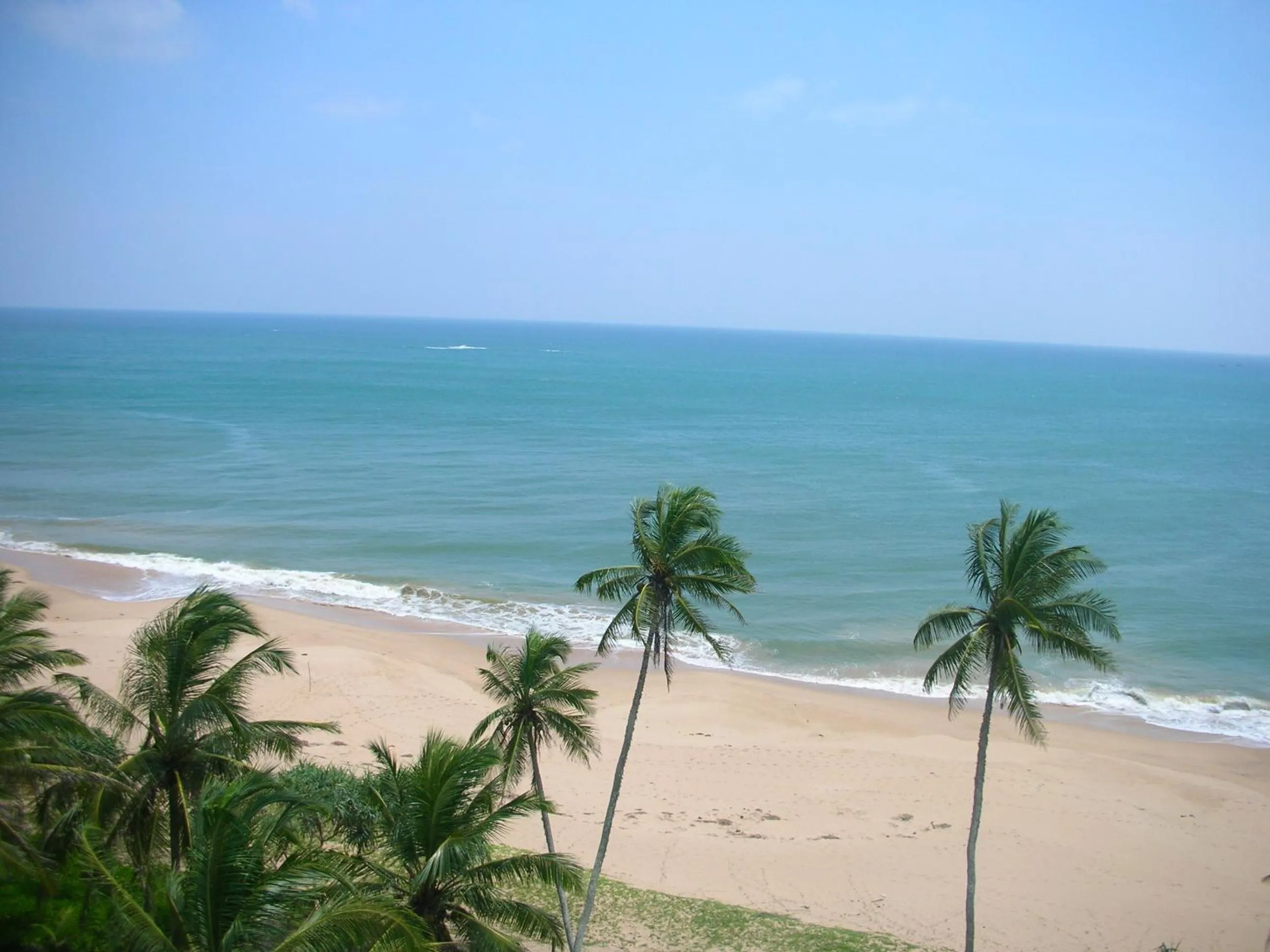 Lanka Beach Boutique Bungalows & Grand Villa