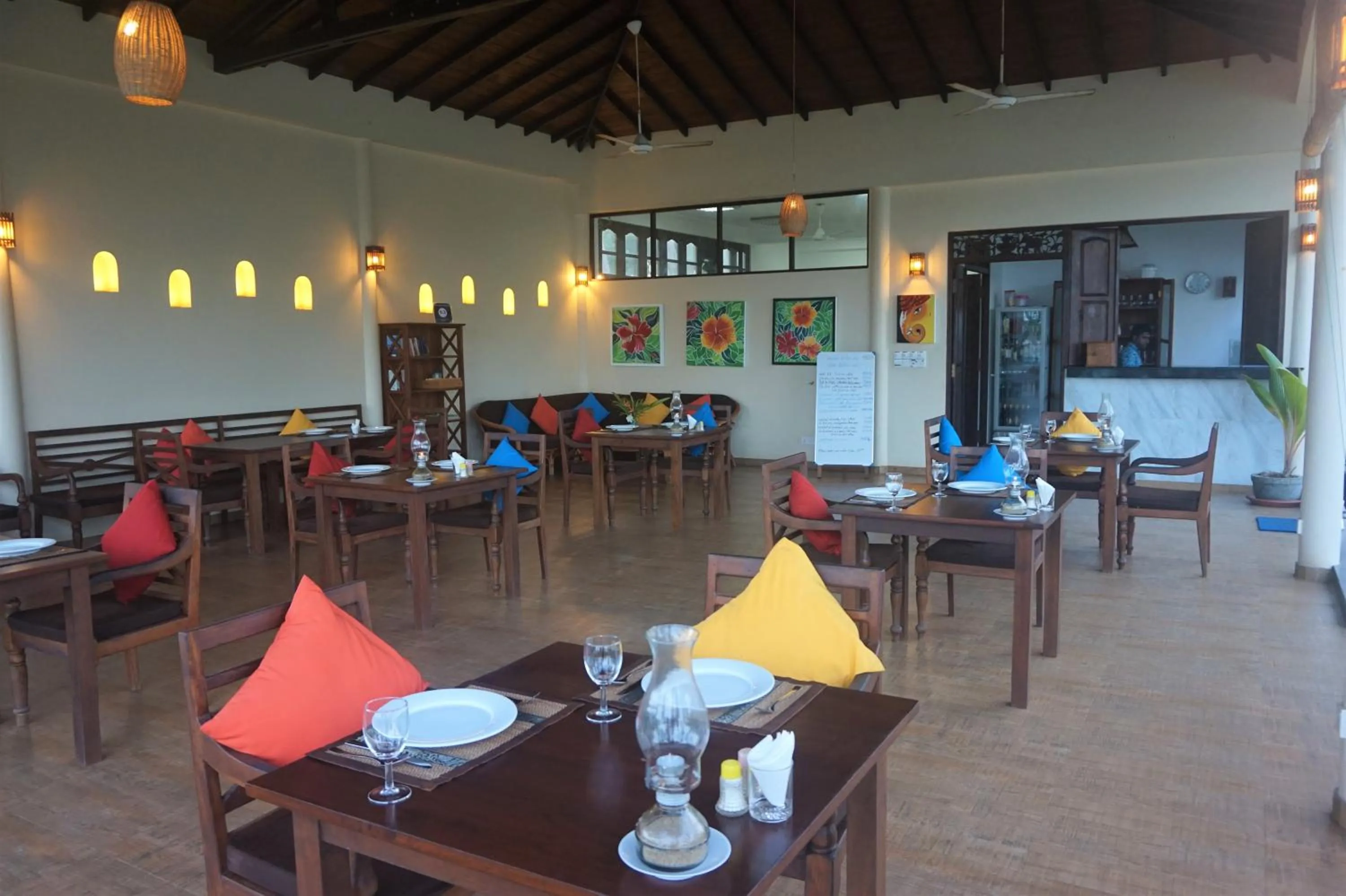 Lanka Beach Boutique Bungalows & Grand Villa