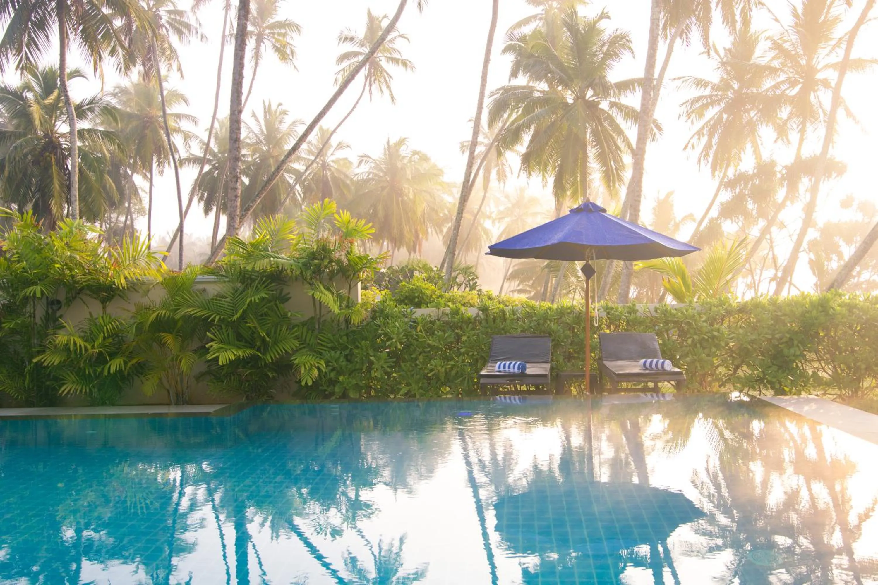 Swimming pool in Lanka Beach Boutique Bungalows & Grand Villa