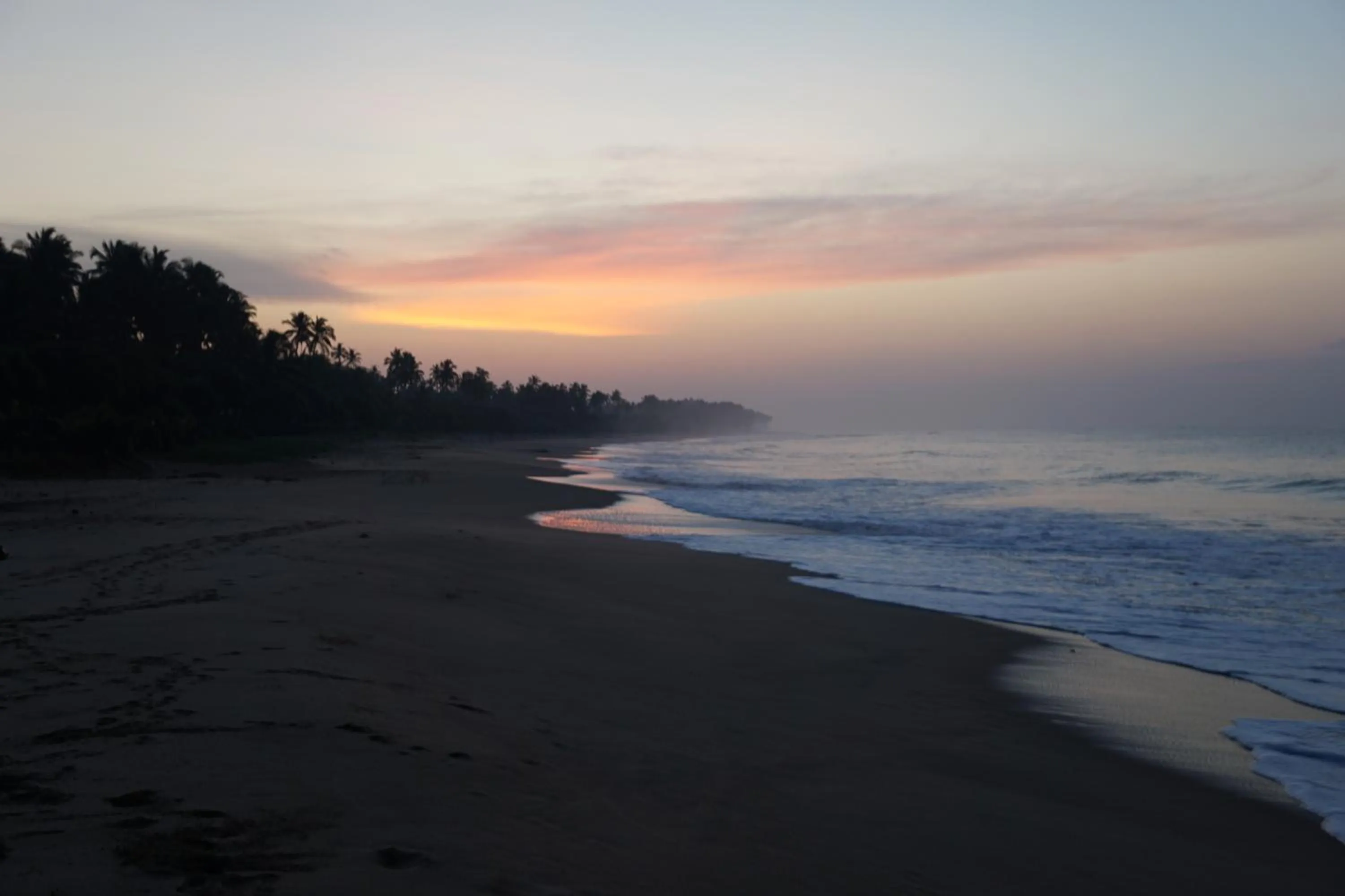 Lanka Beach Boutique Bungalows & Grand Villa