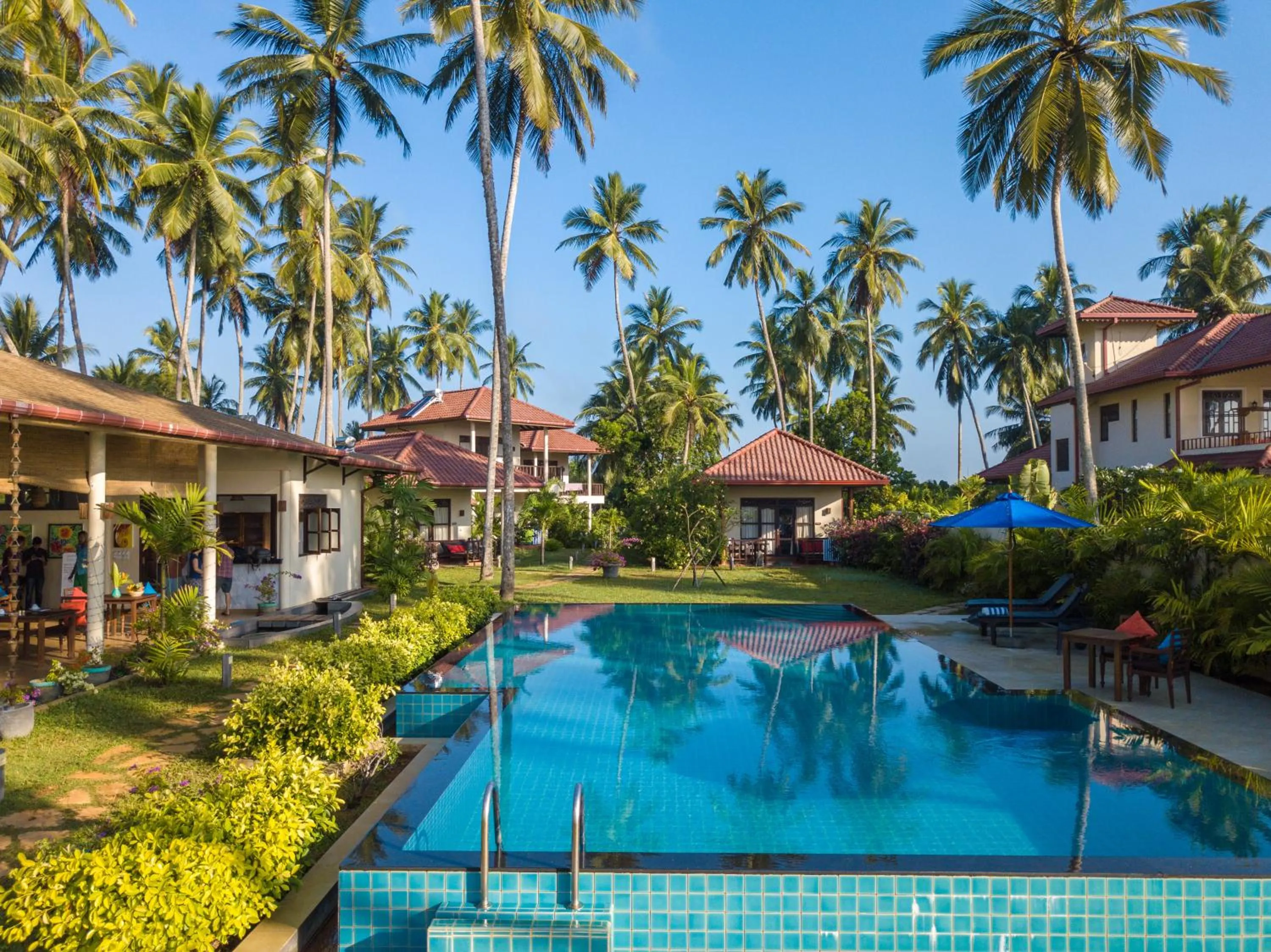 Swimming pool in Lanka Beach Boutique Bungalows & Grand Villa