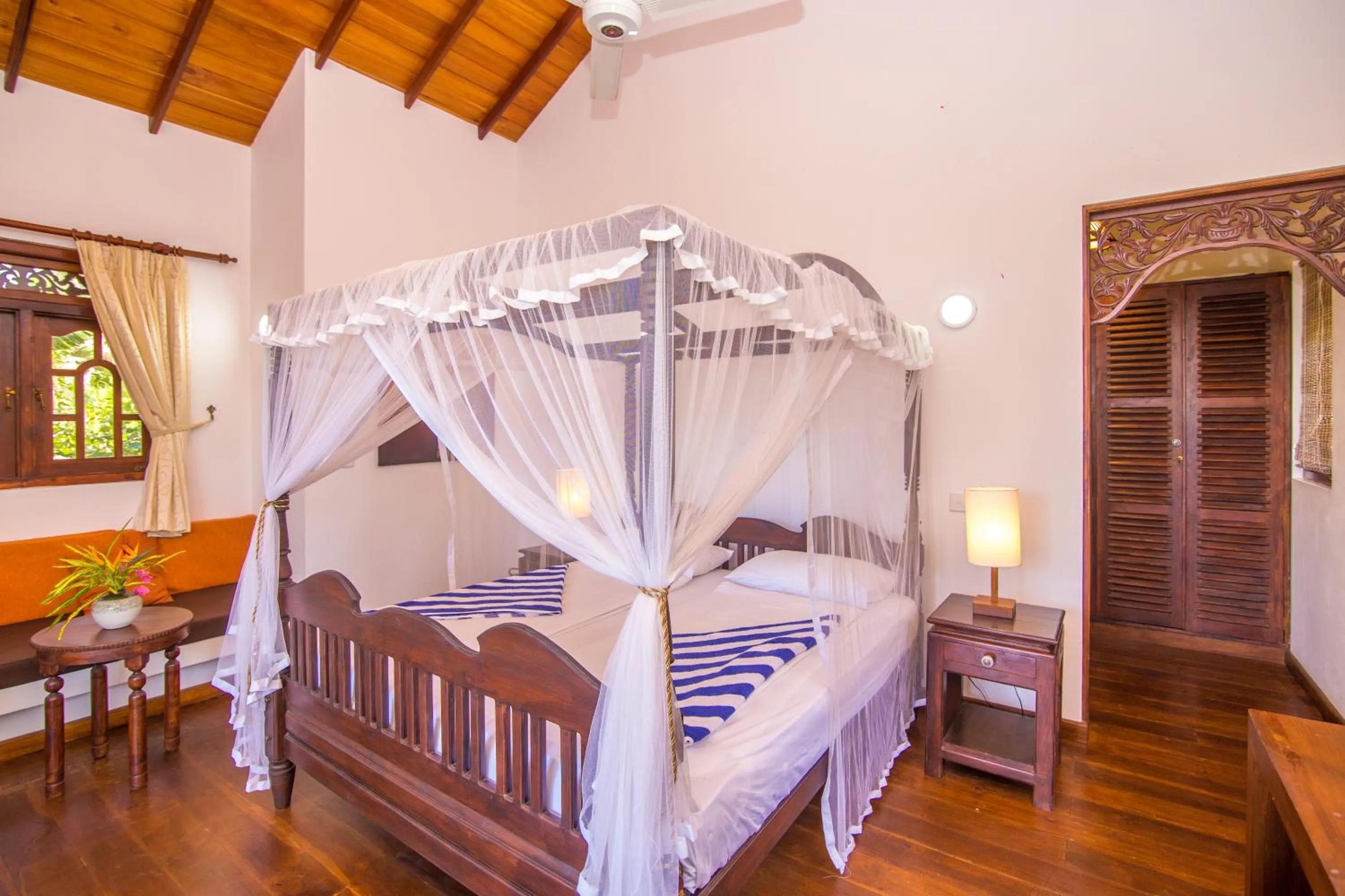 Photo of the whole room, Bed in Lanka Beach Boutique Bungalows & Grand Villa