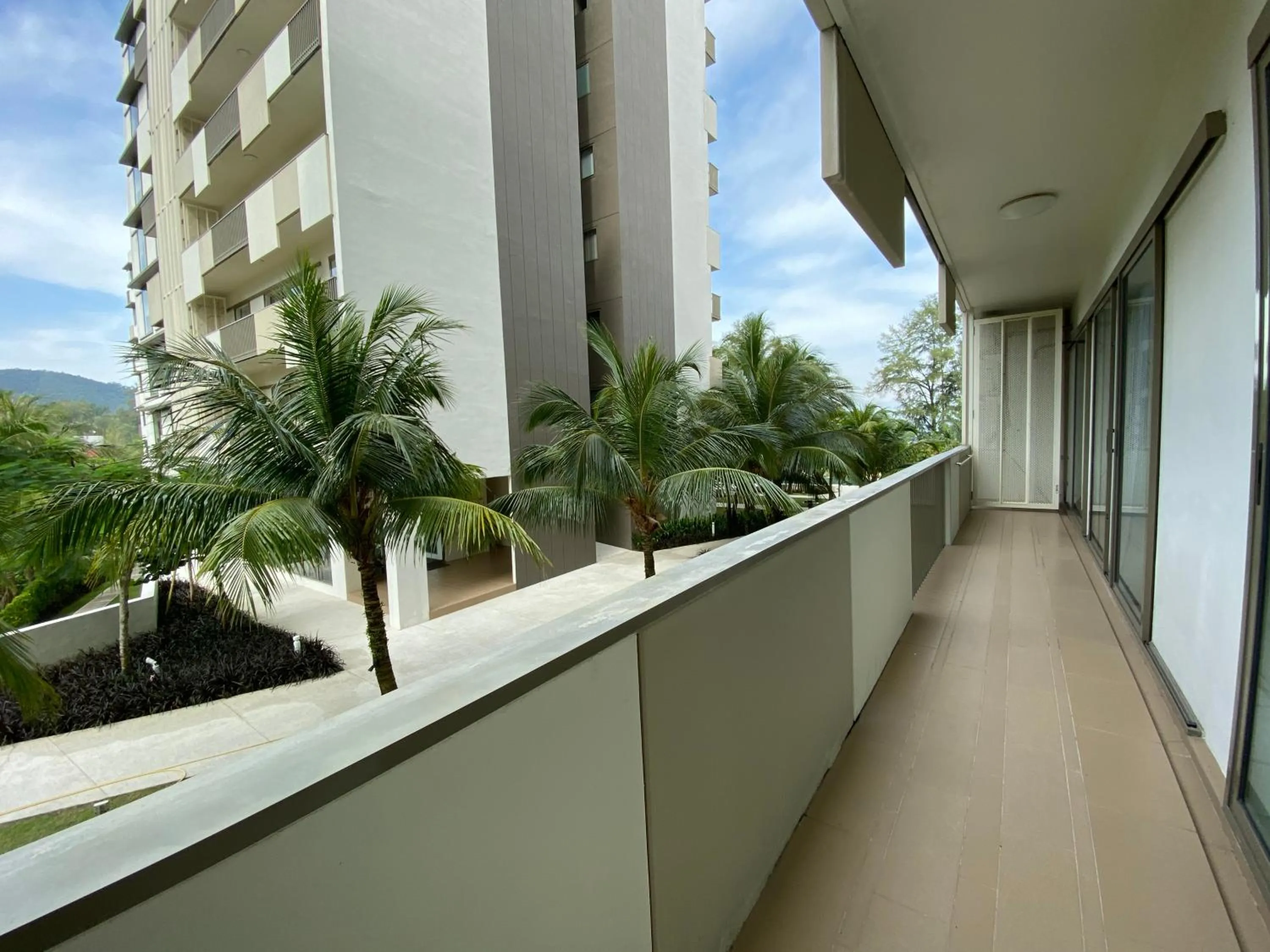 By The Sea @ Cozy Beachfront Home