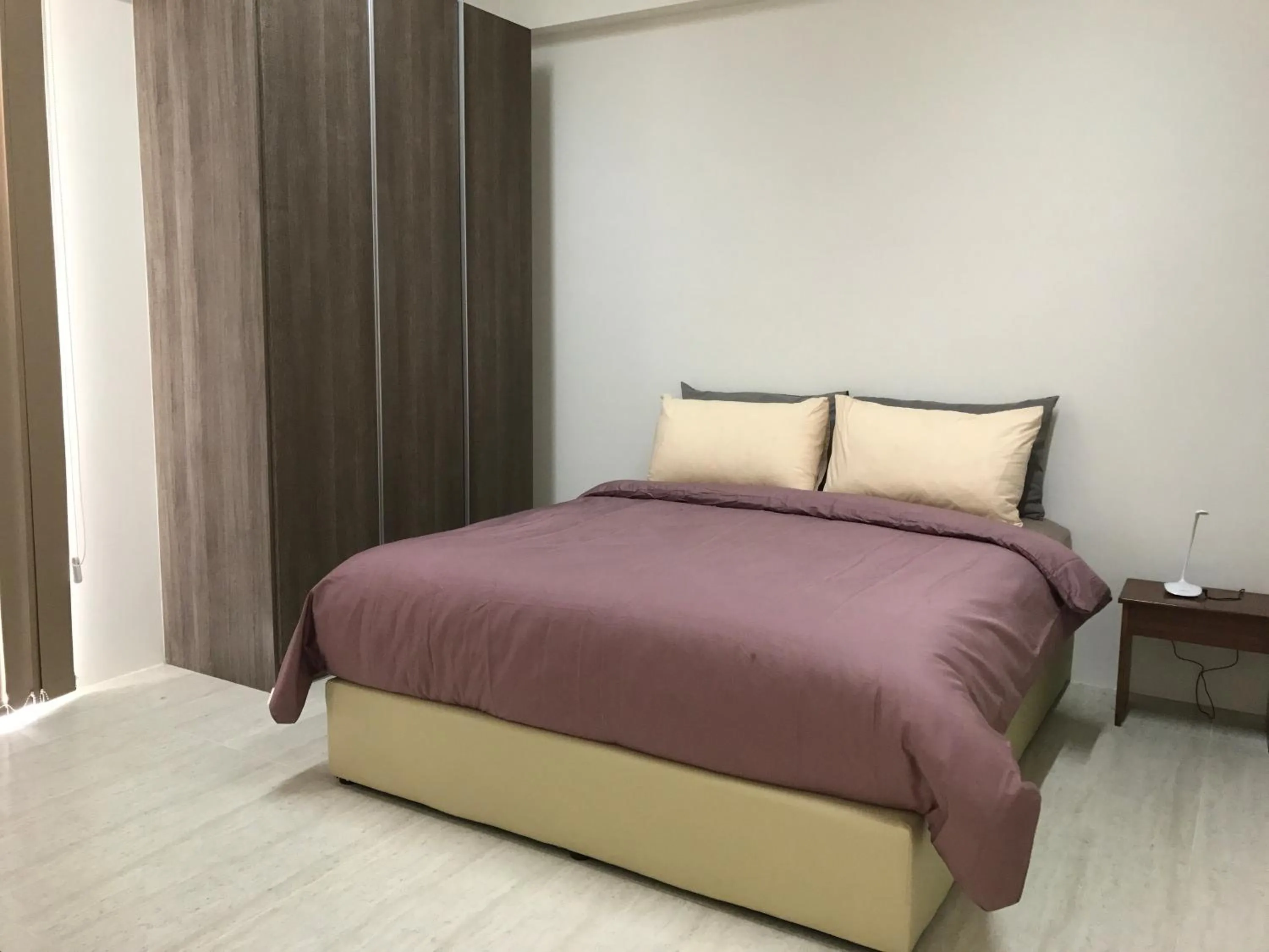 Bed in By The Sea @ Cozy Beachfront Home