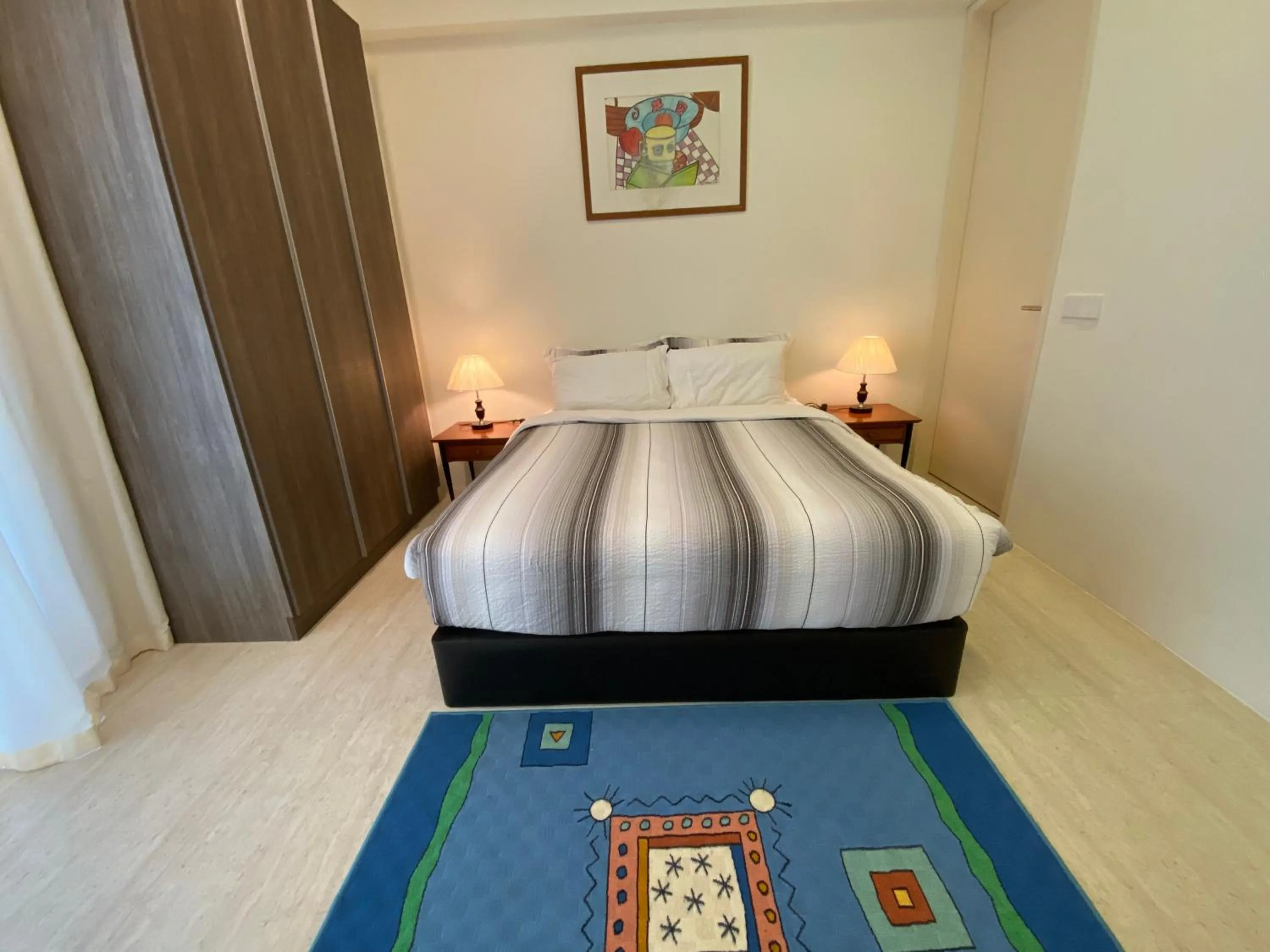 Bed in By The Sea @ Cozy Beachfront Home