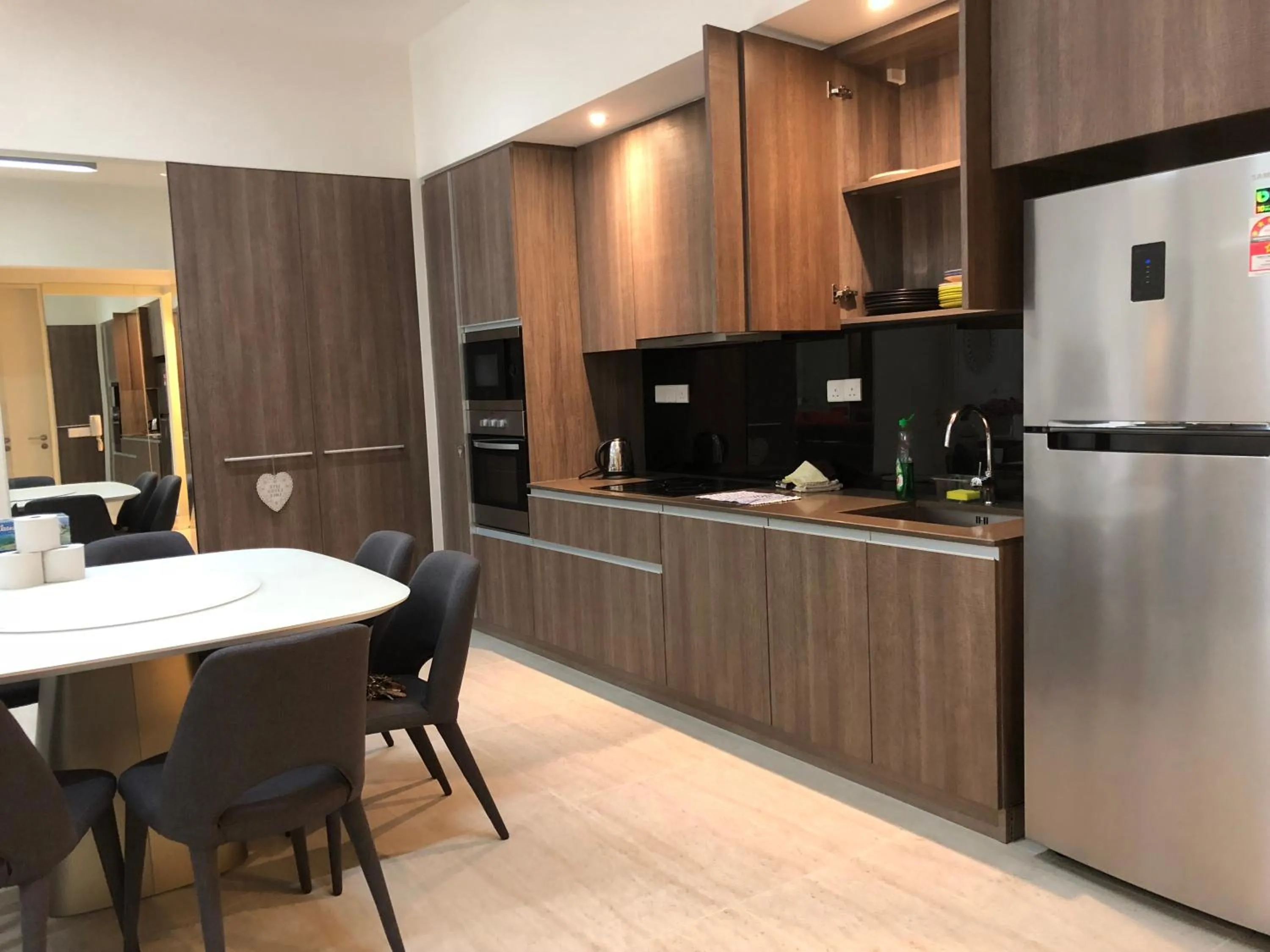 By The Sea @ Cozy Beachfront Home