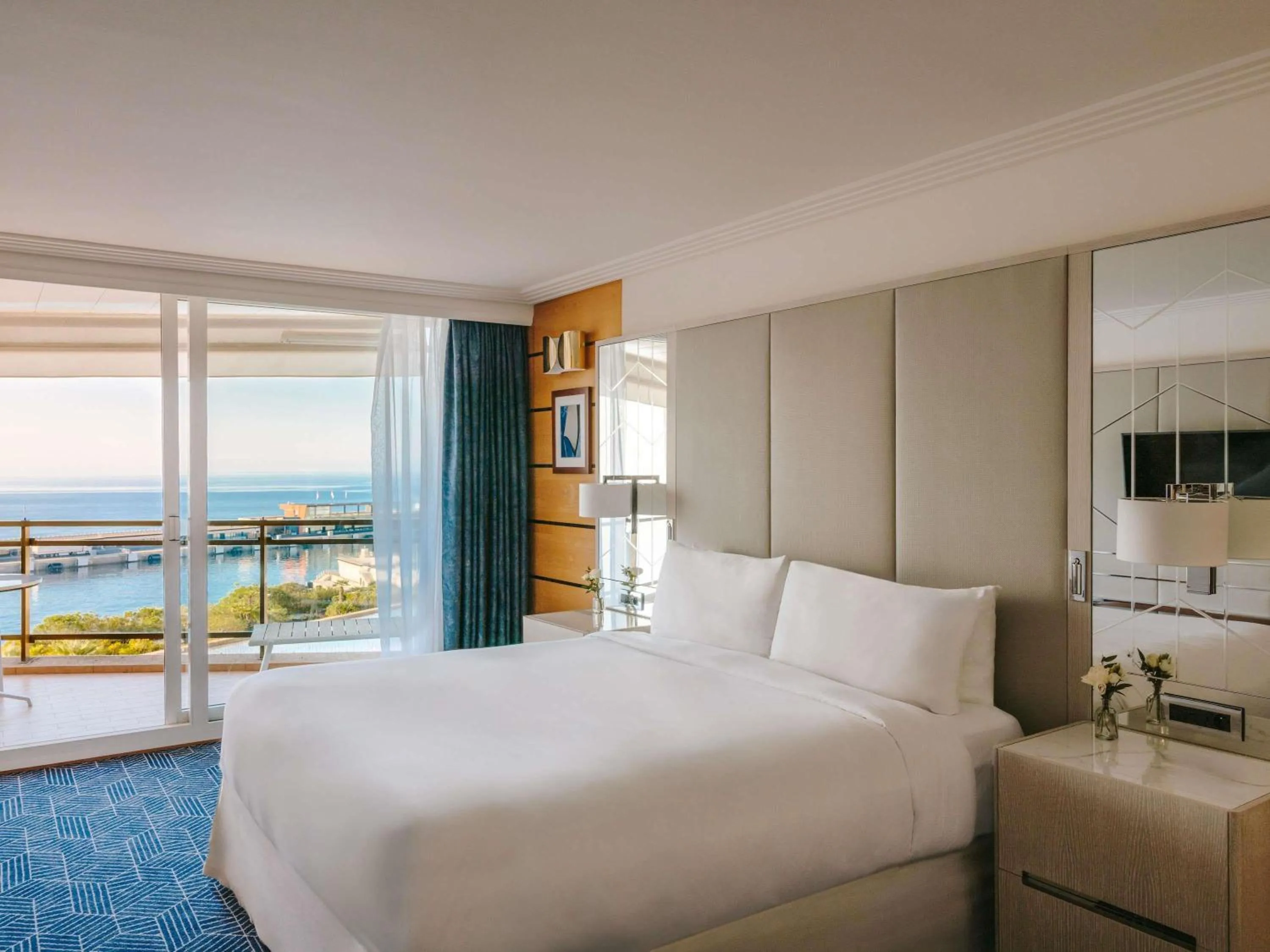 Bedroom, Bed in Fairmont Monte Carlo