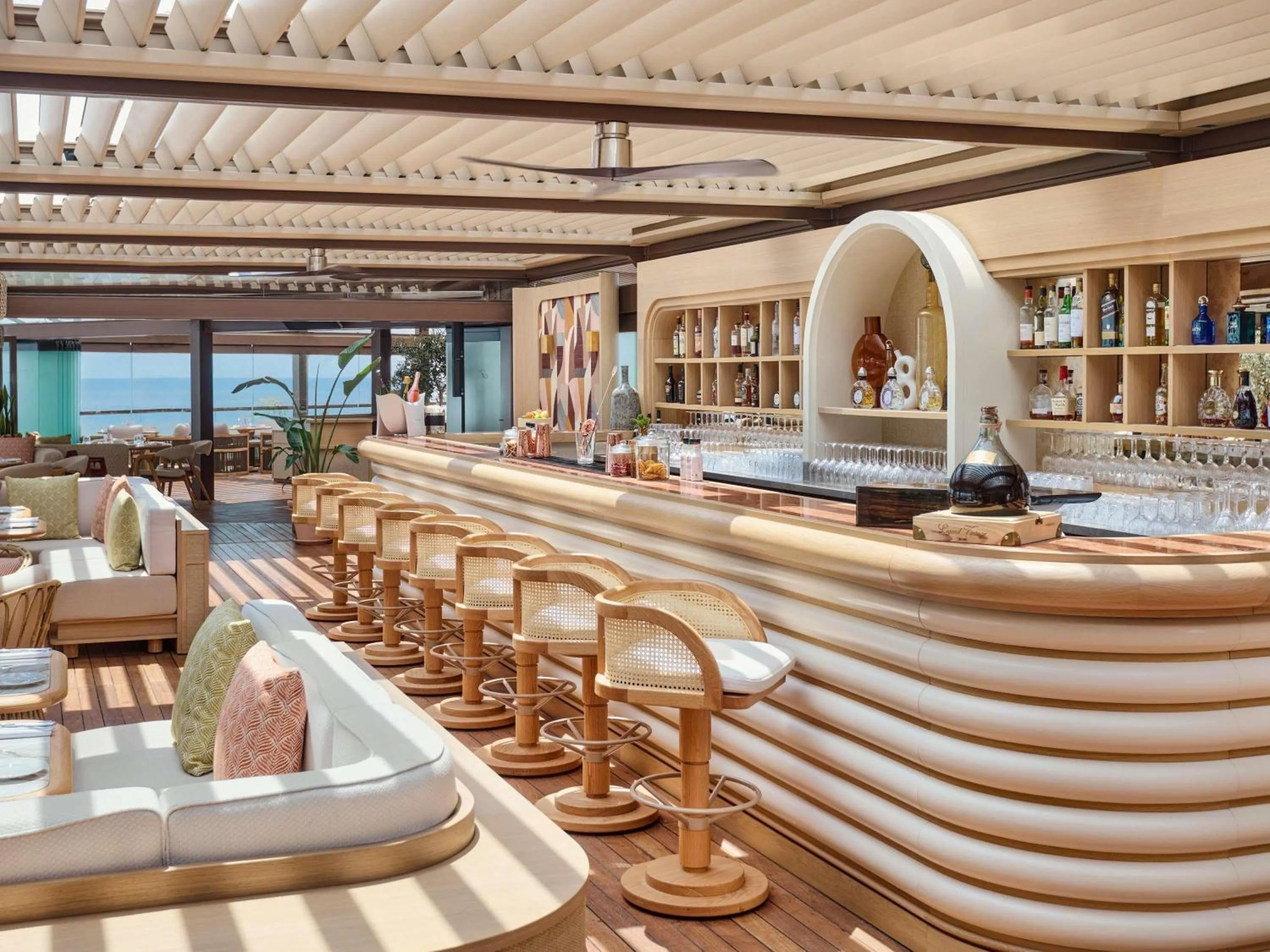 Restaurant/places to eat in Fairmont Monte Carlo