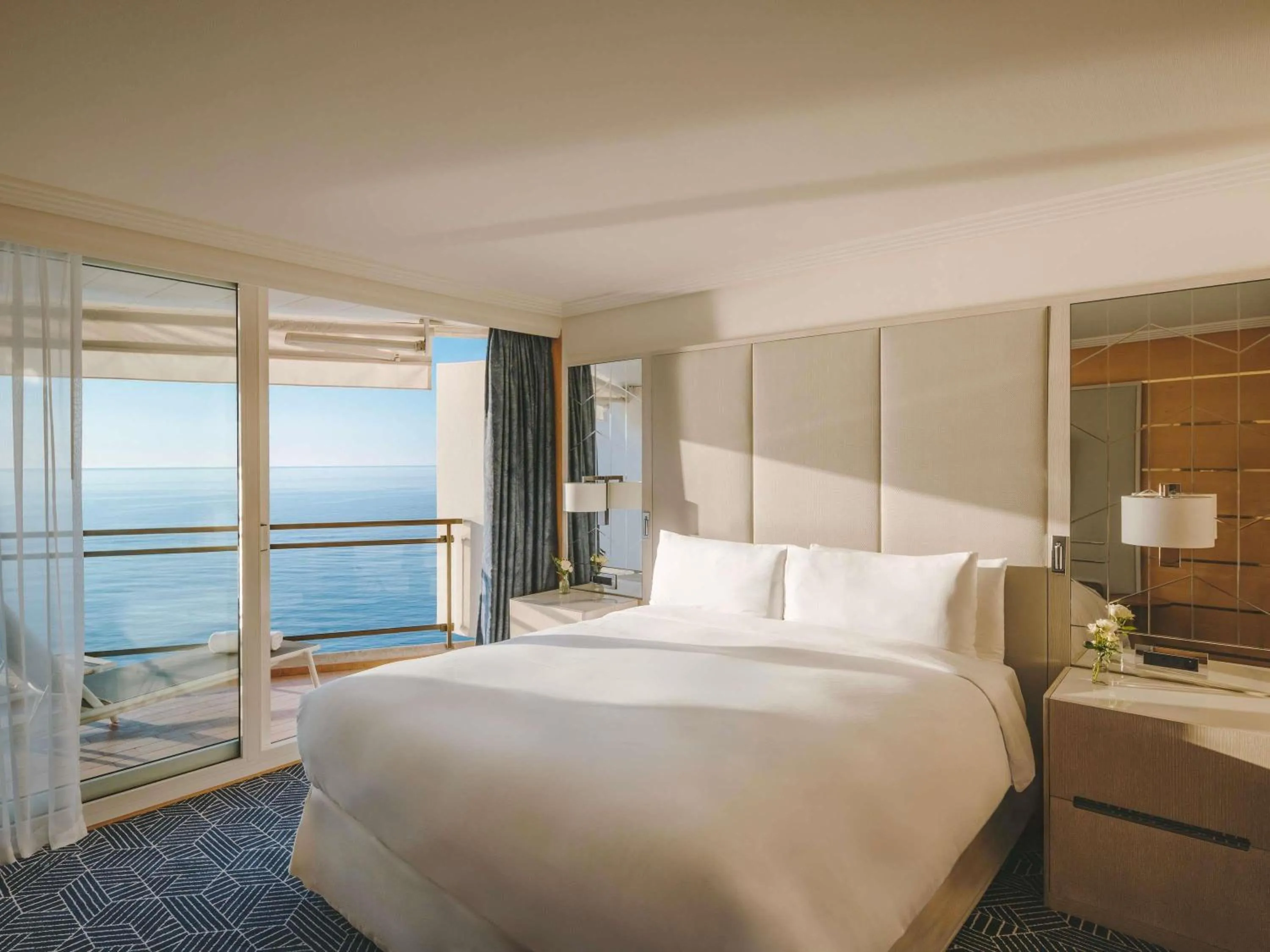 Bedroom, Bed in Fairmont Monte Carlo