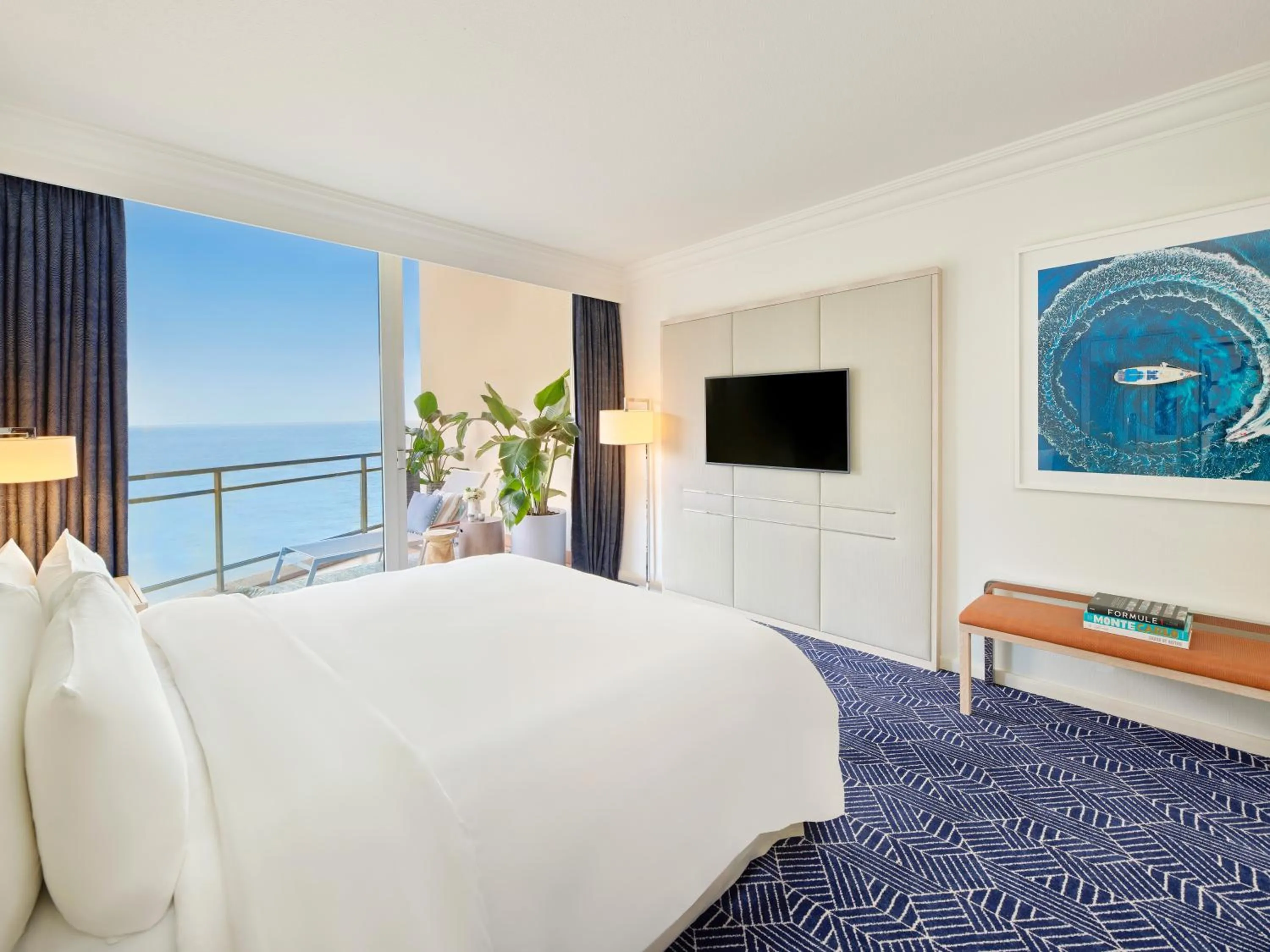 Bed in Fairmont Monte Carlo