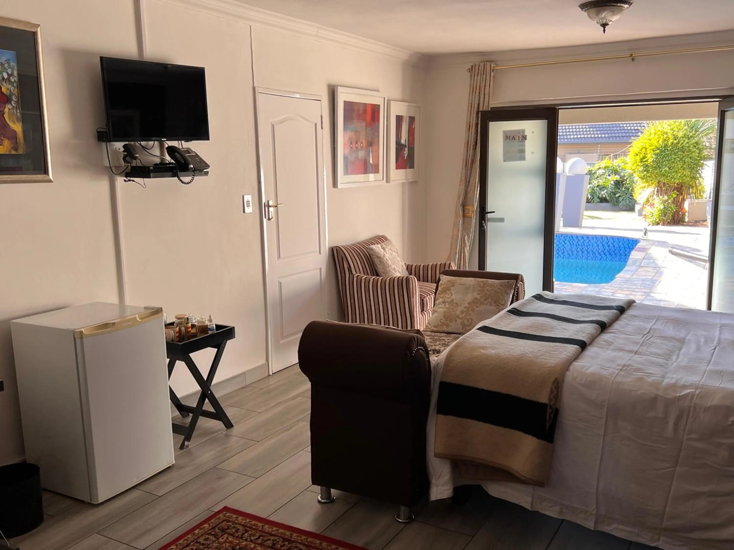 Bedroom, Bed in 2 Op Terblanche Guesthouse