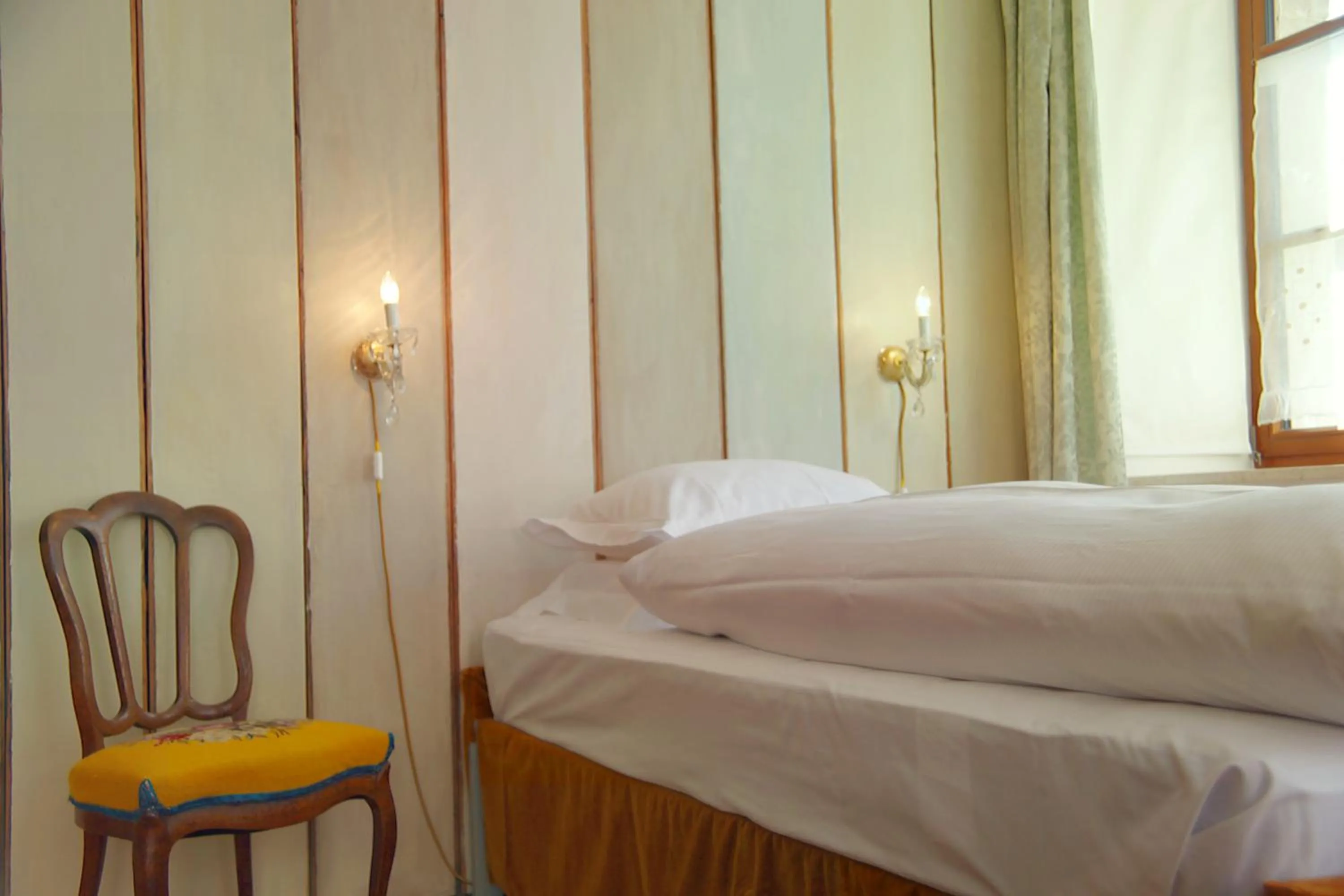 Decorative detail, Bed in Boutique-Hotel Guesthouse Le Locle