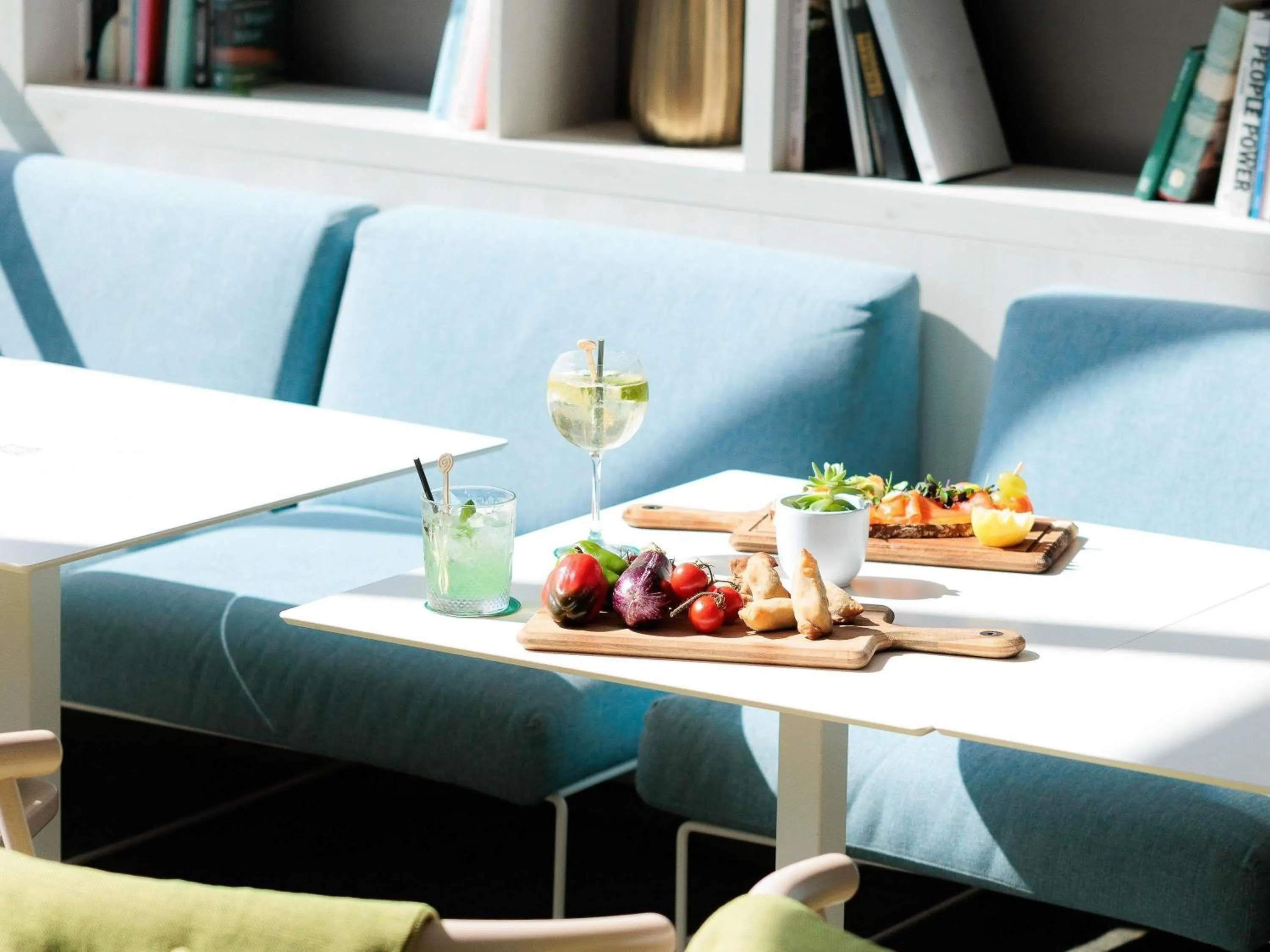 Lounge or bar in Novotel Monte-Carlo