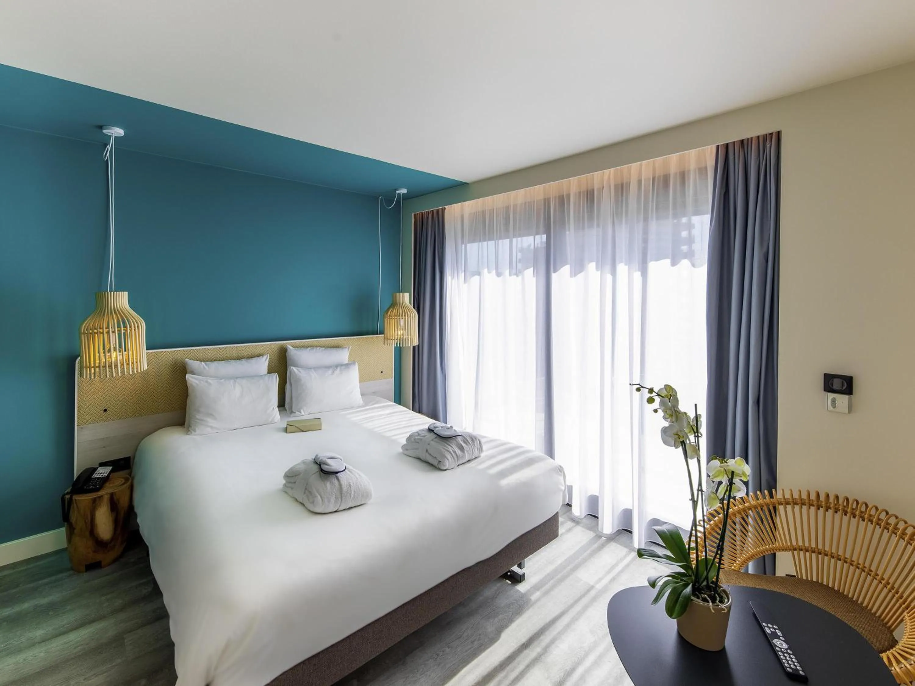 Bedroom, Bed in Novotel Monte-Carlo