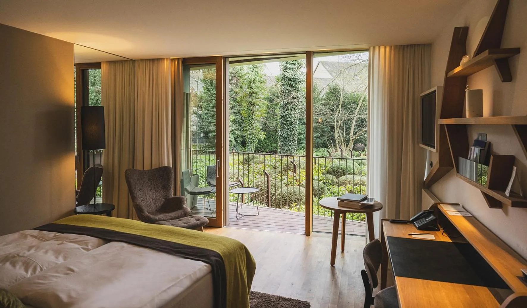 Bed in LA MAISON hotel & spa