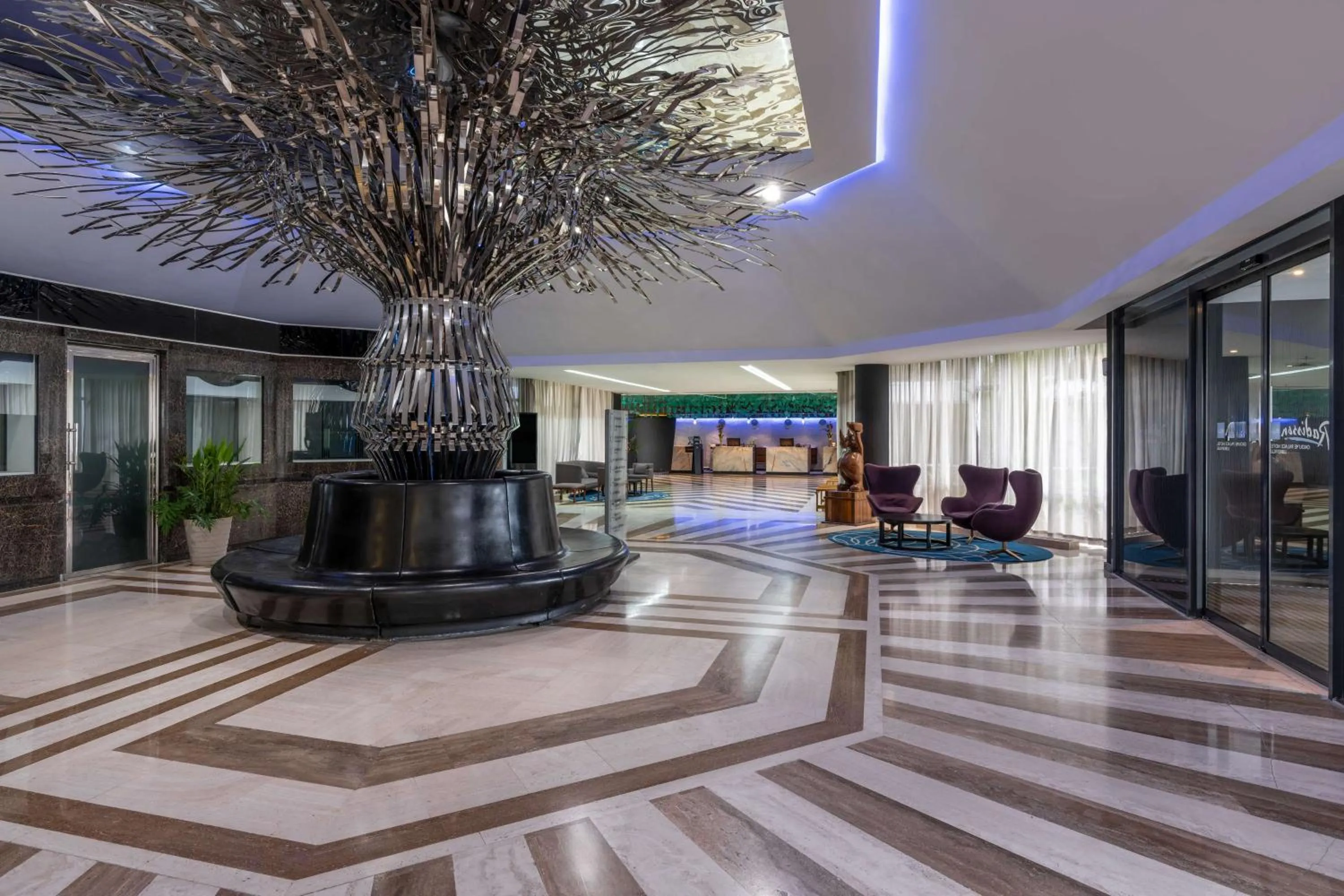 Lobby or reception in Radisson Blu Okoume Palace Hotel, Libreville