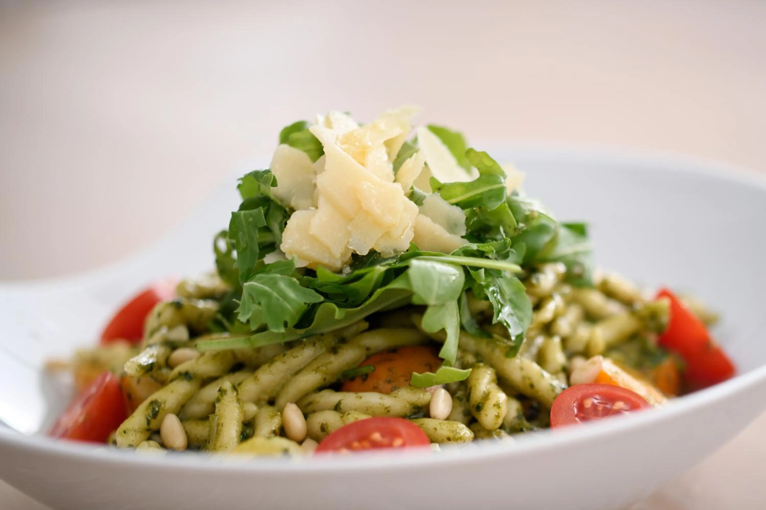 Restaurant/places to eat in Columbus Hotel Monte-Carlo, Curio Collection by Hilton