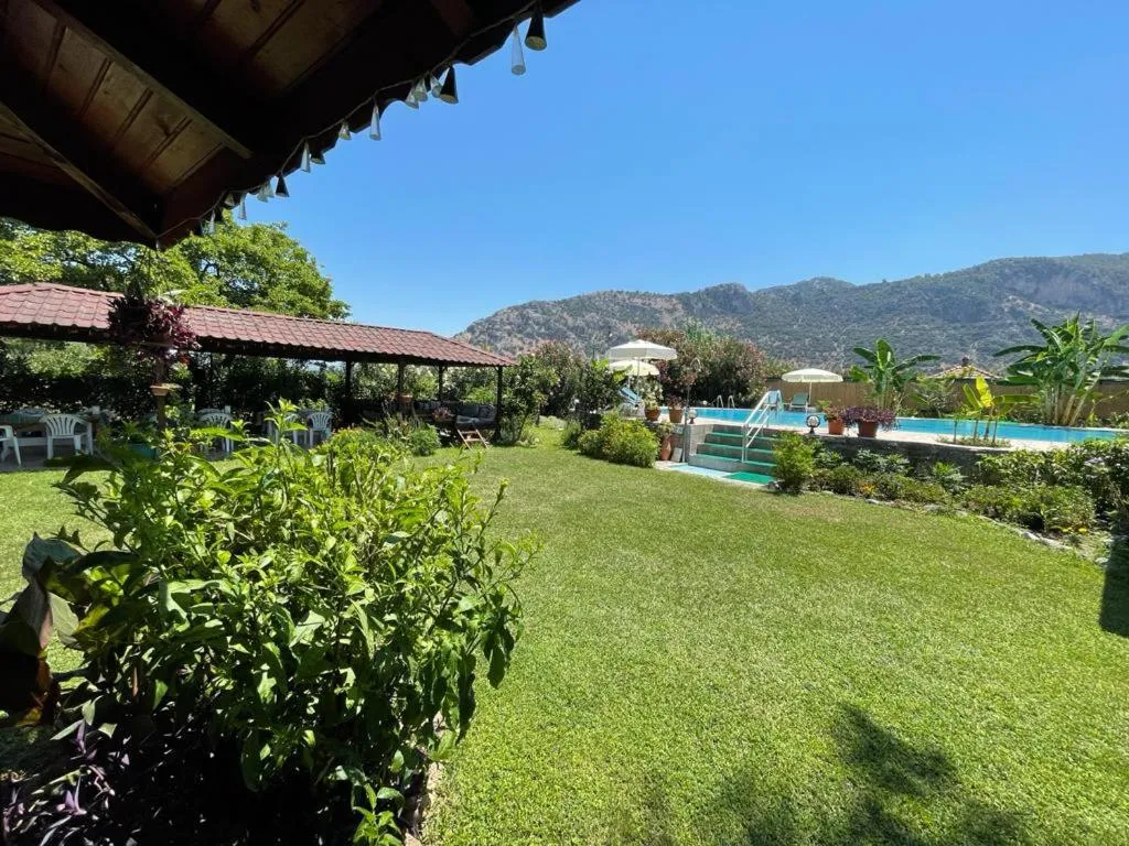 Swimming pool in Dalyan Garden Pension
