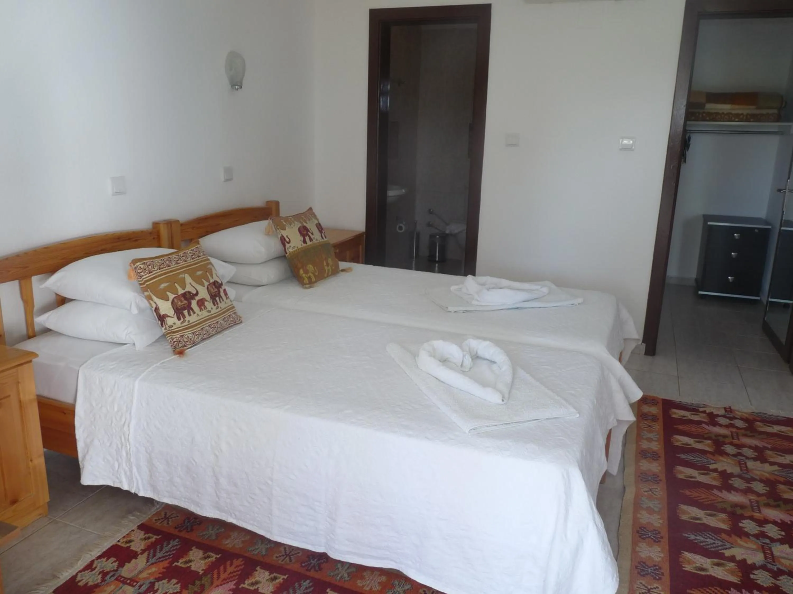 Photo of the whole room, Bed in Dalyan Garden Pension