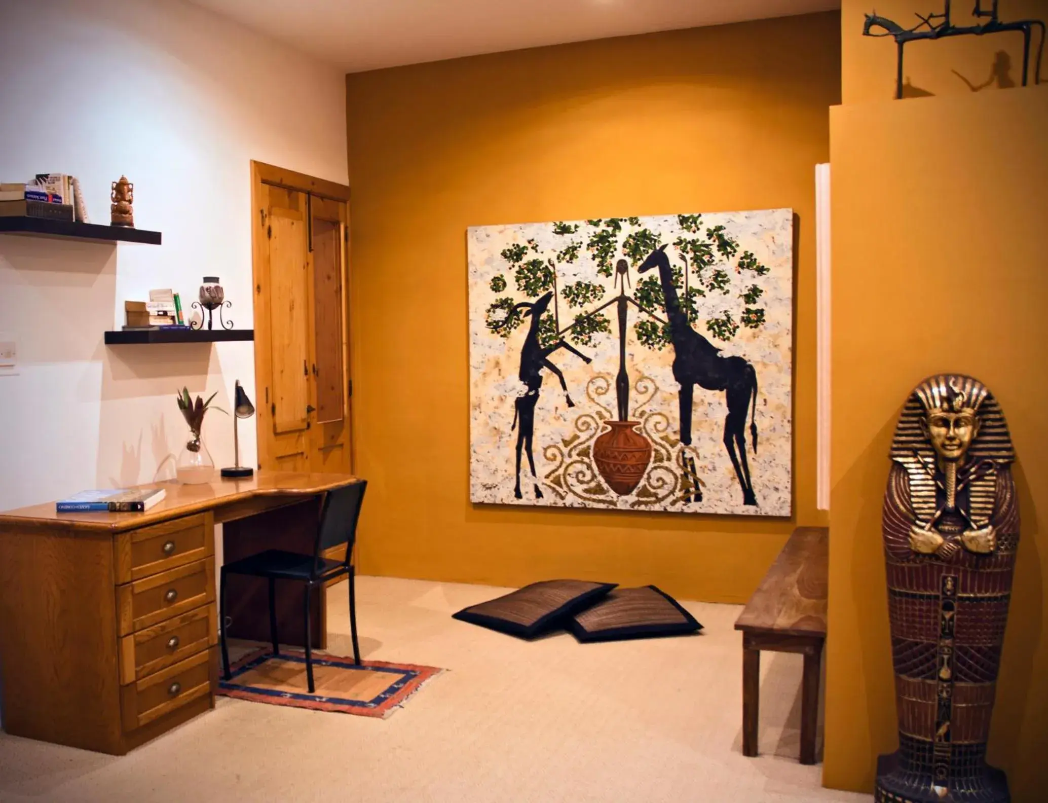 One-Bedroom Apartment in Three Cities Apartments One-Bedroom Apartment in Three Cities Apartments