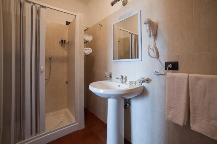 Bathroom in Metropoli's