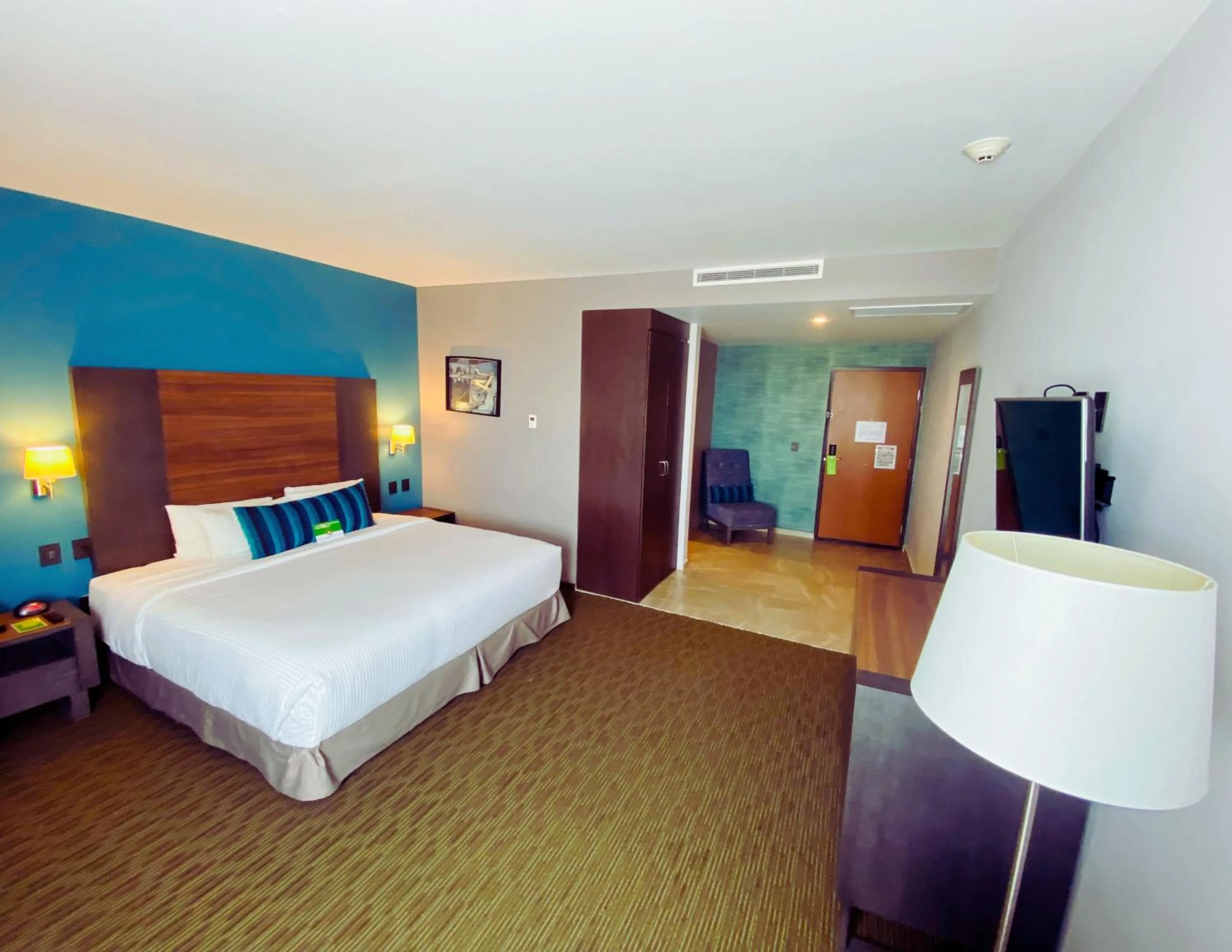 Bedroom, Bed in La Quinta by Wyndham Aguascalientes